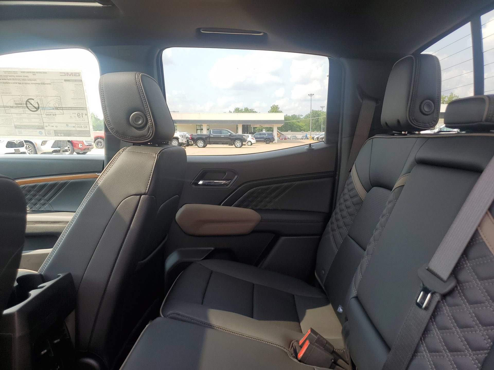 2026 GMC Canyon Denali - Photo 32
