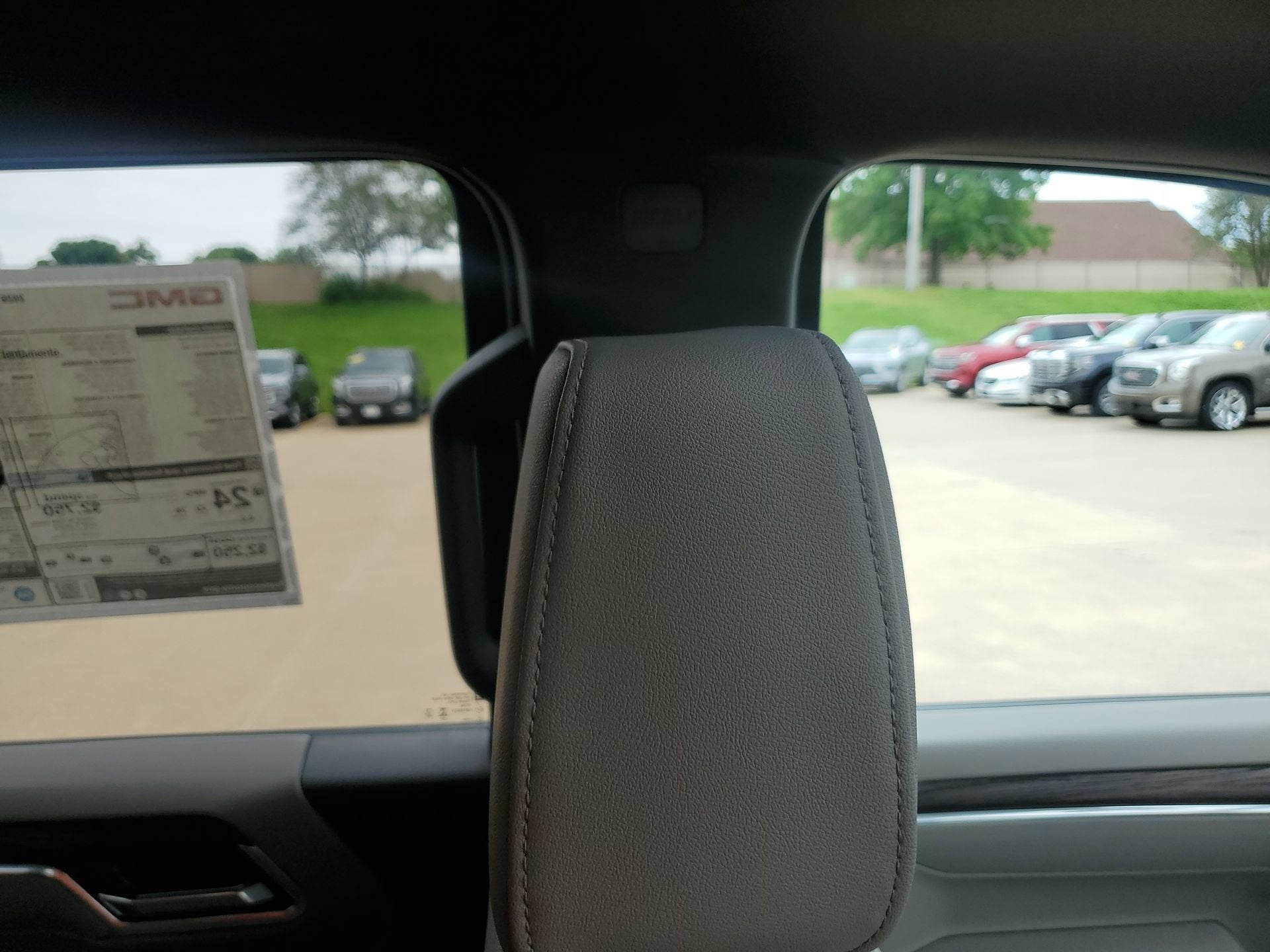 2026 GMC Sierra 1500 SLT - Photo 16