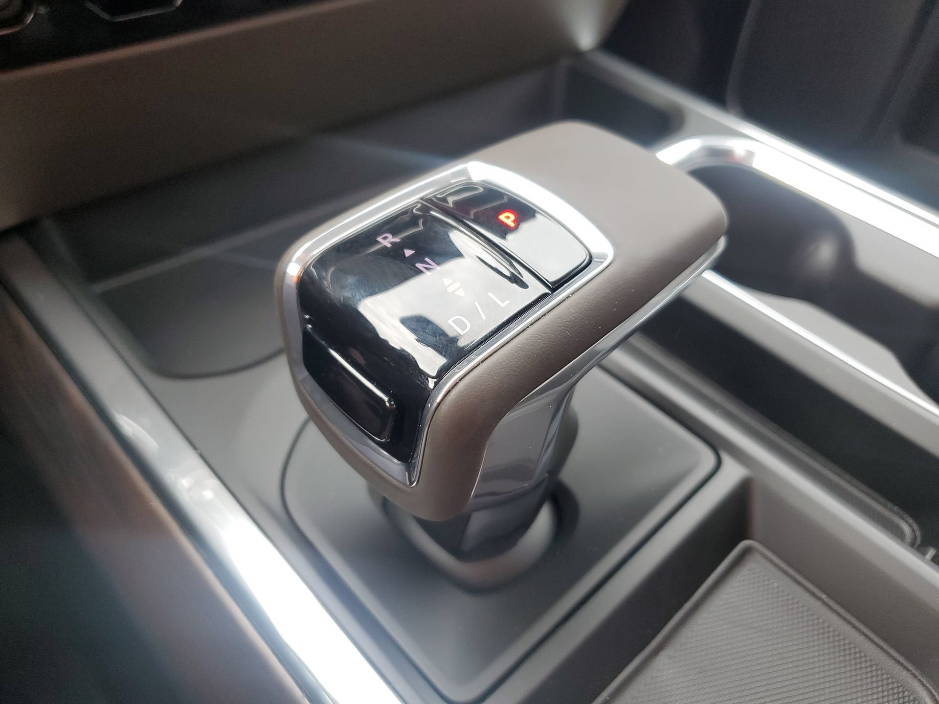 2026 GMC Sierra 1500 SLT - Photo 24
