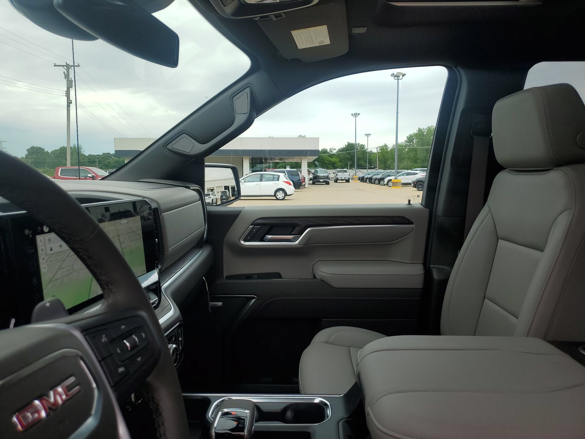 2026 GMC Sierra 1500 SLT - Photo 28