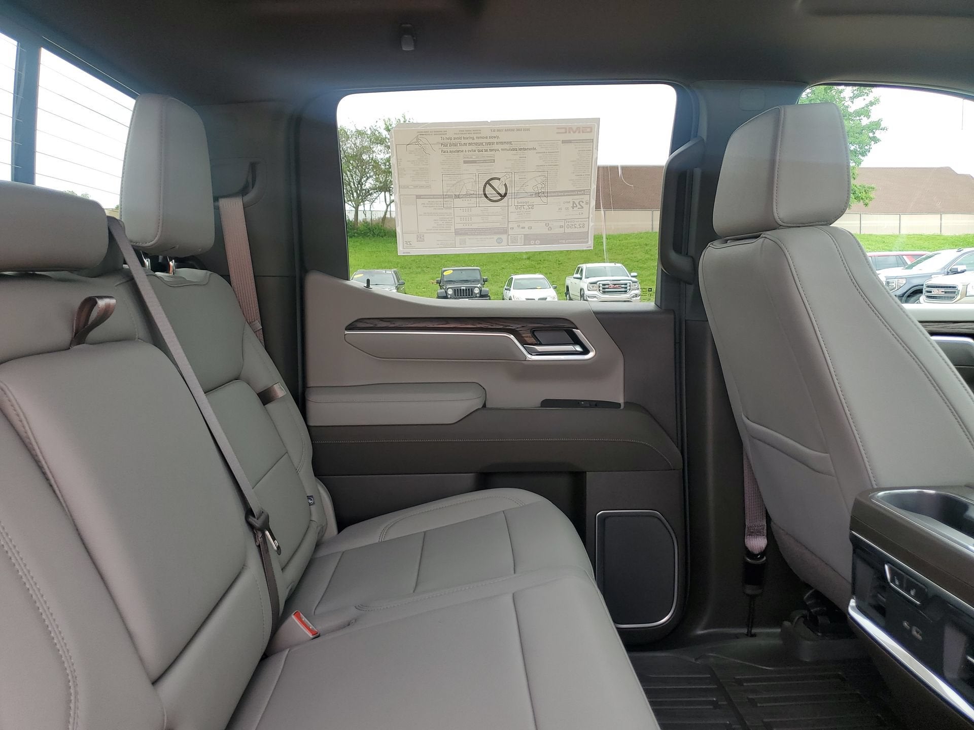 2026 GMC Sierra 1500 SLT - Photo 34