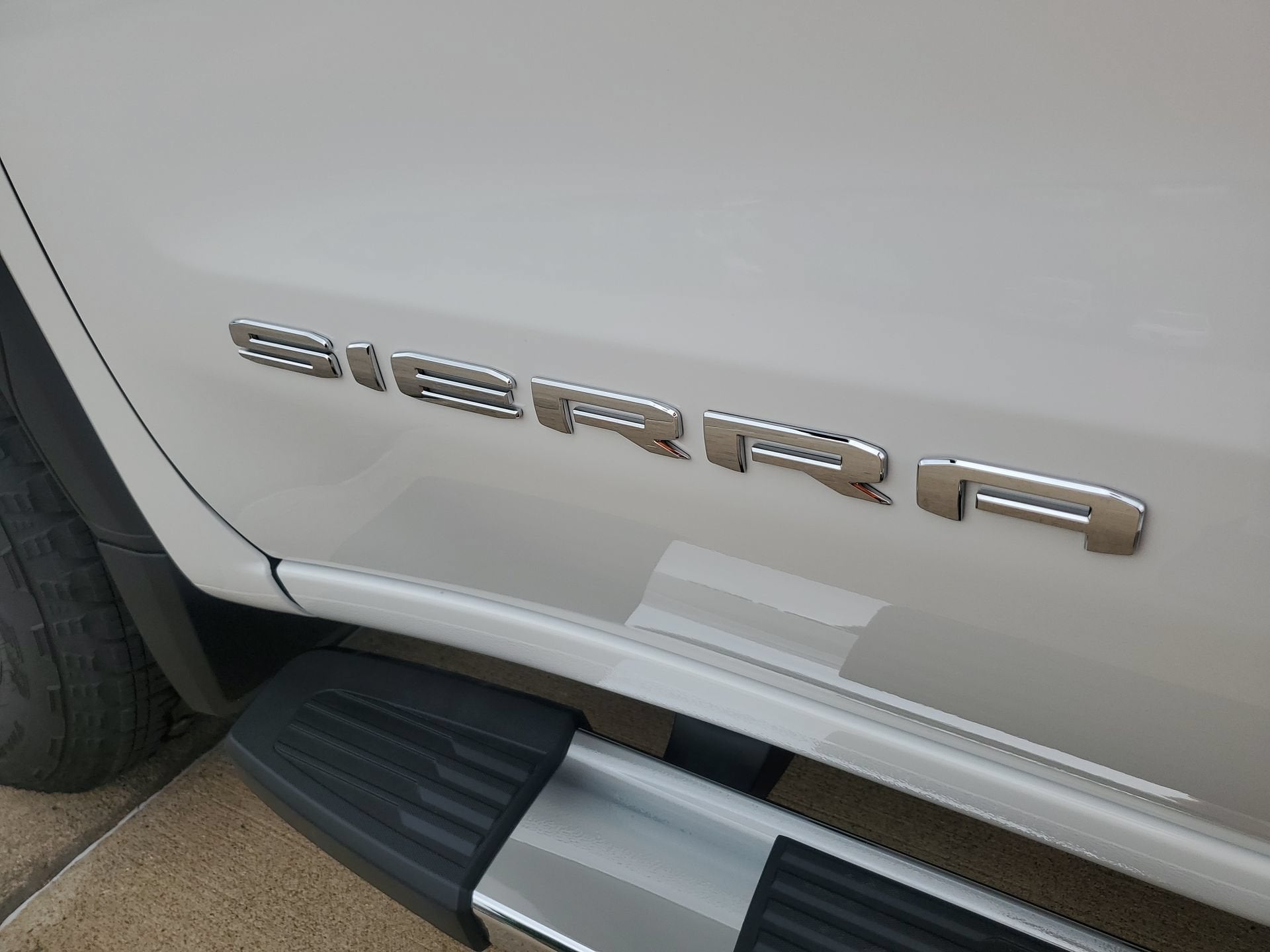 2026 GMC Sierra 1500 SLT - Photo 39