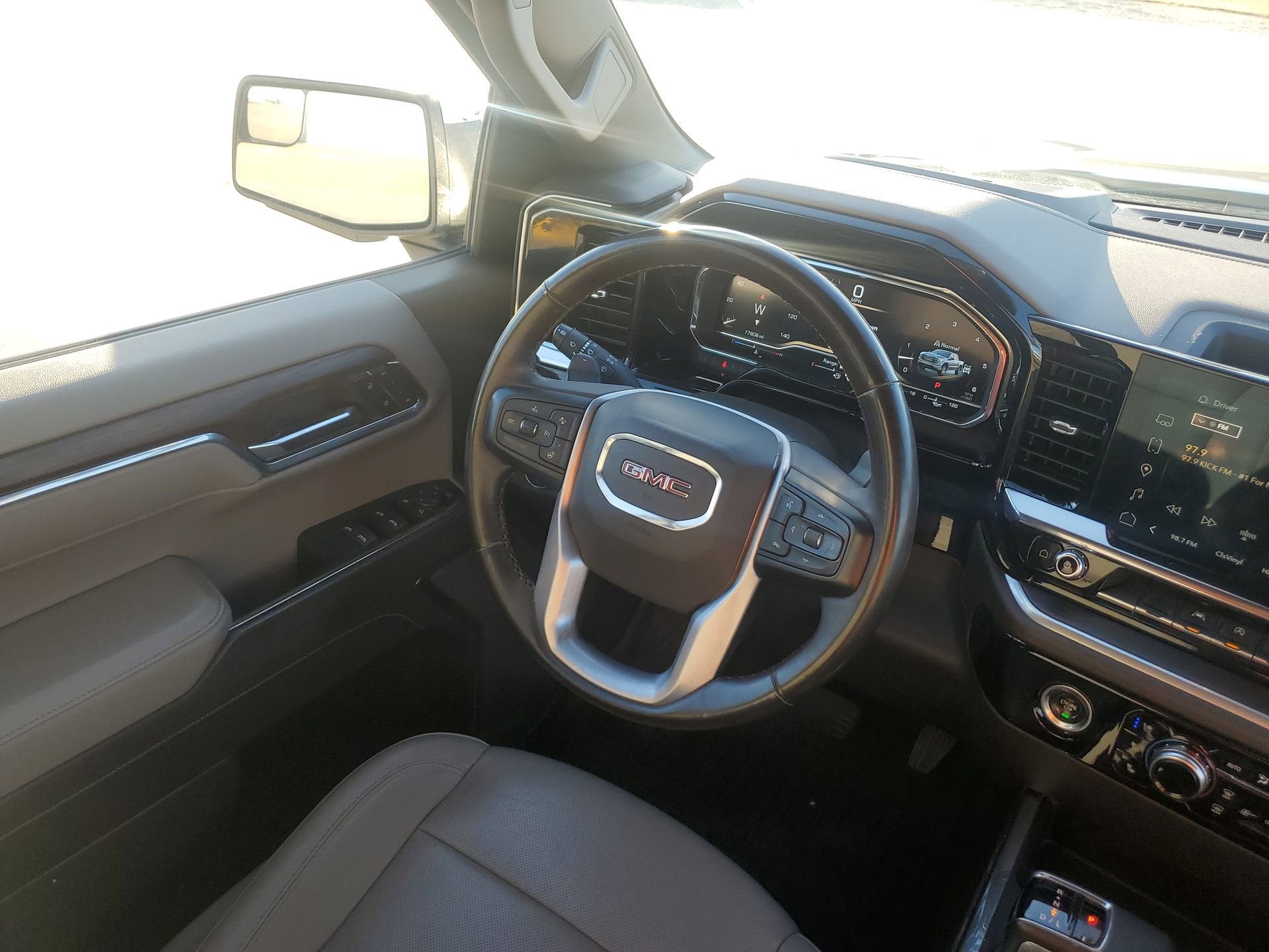 2023 GMC Sierra 1500 SLT