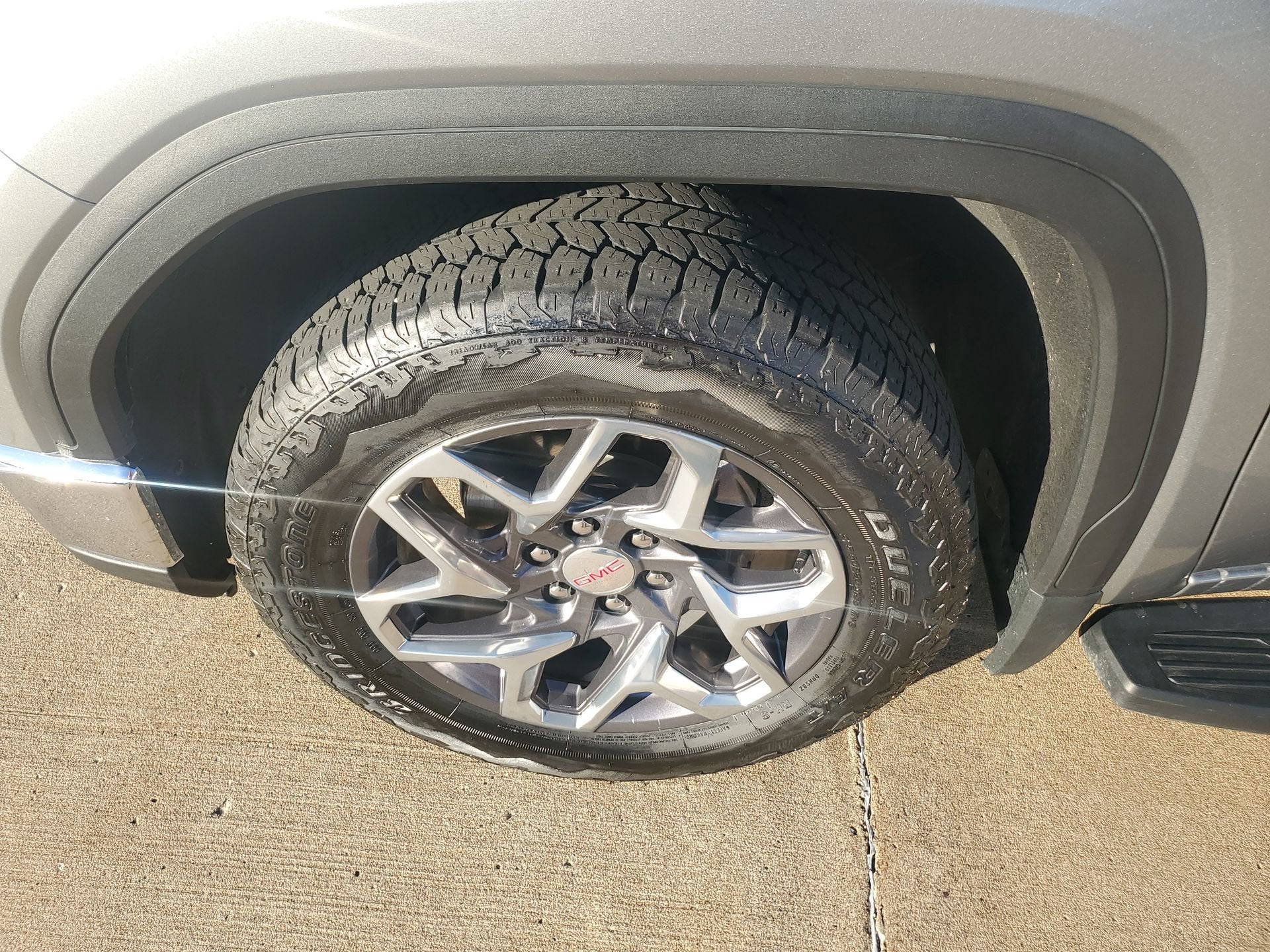 2023 GMC Sierra 1500 SLT