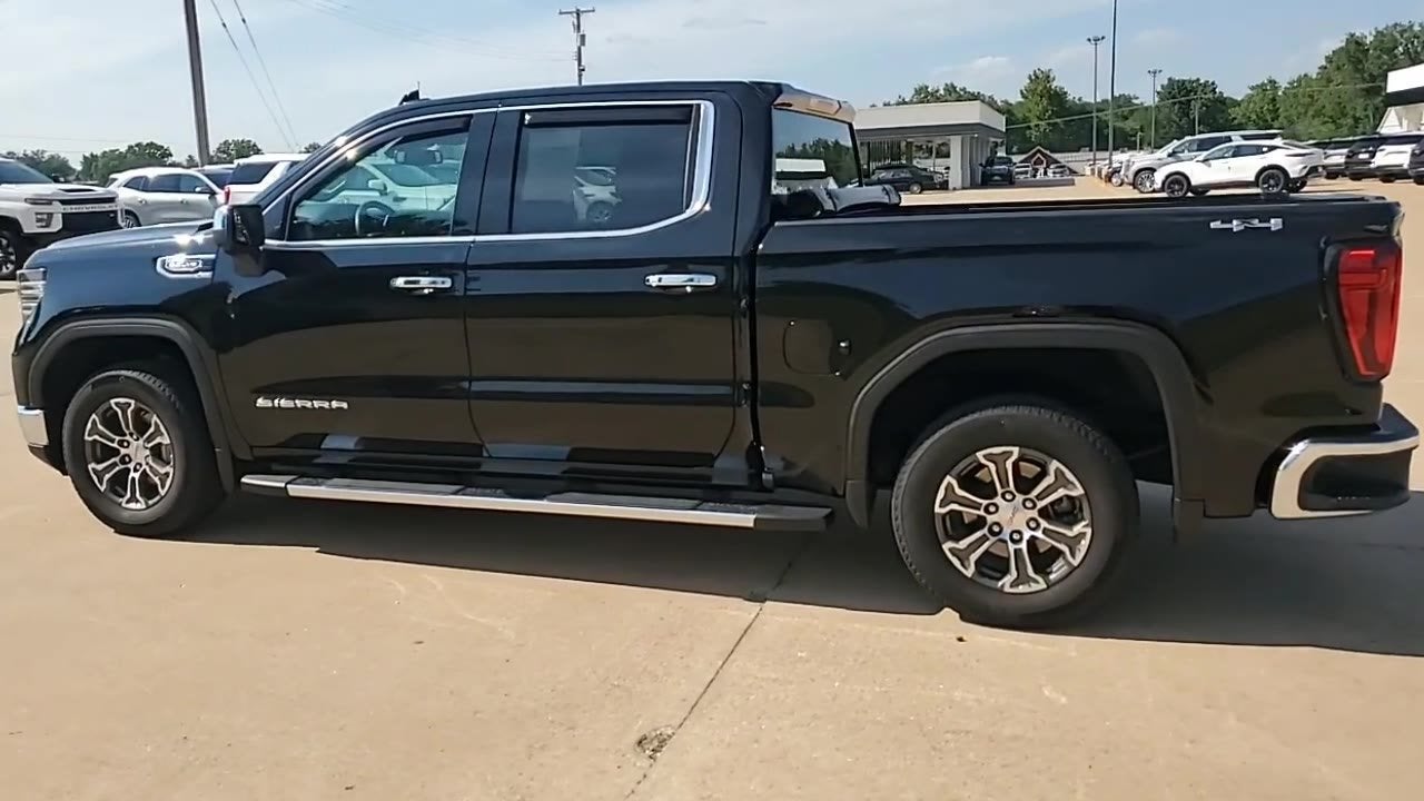 2025 GMC Sierra 1500 SLT