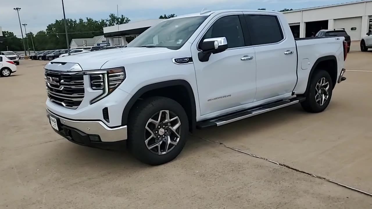 2026 GMC Sierra 1500 SLT