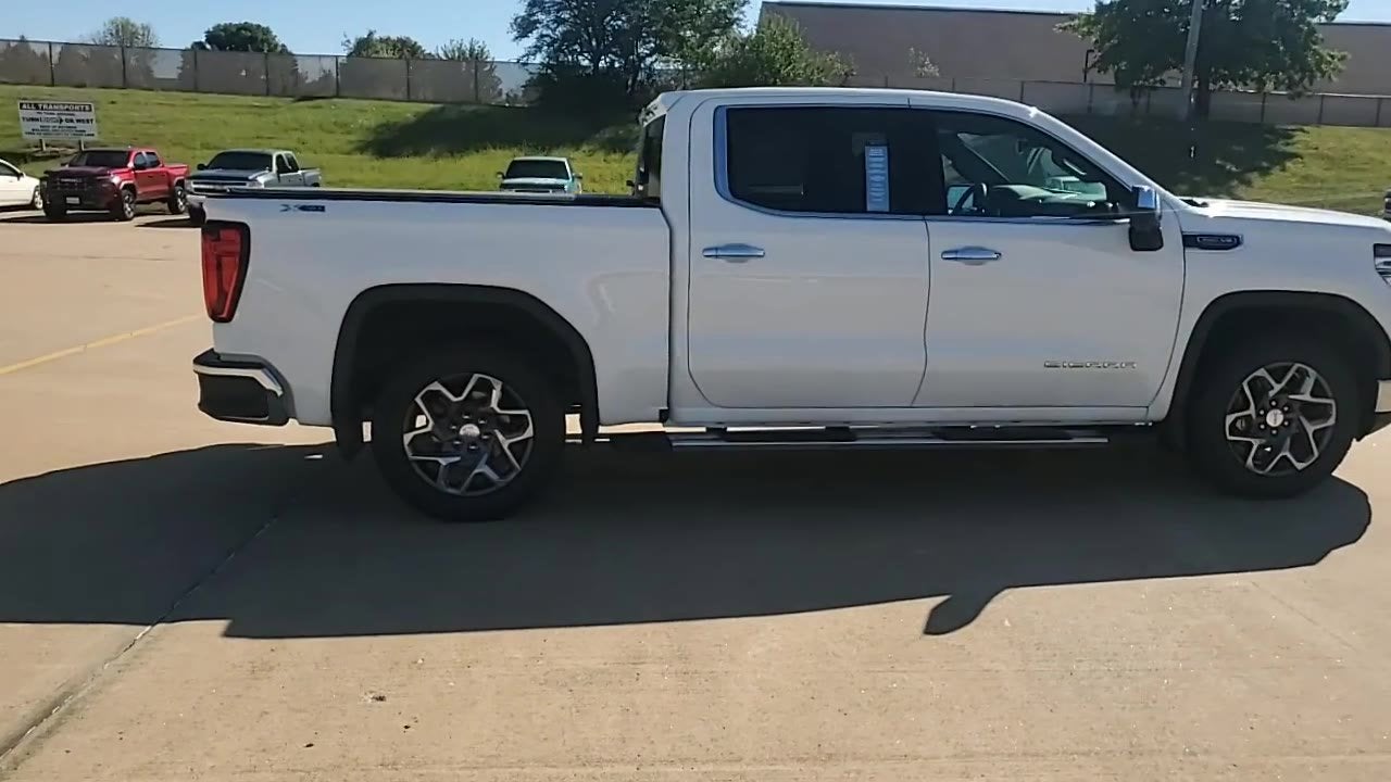 2023 GMC Sierra 1500 SLT