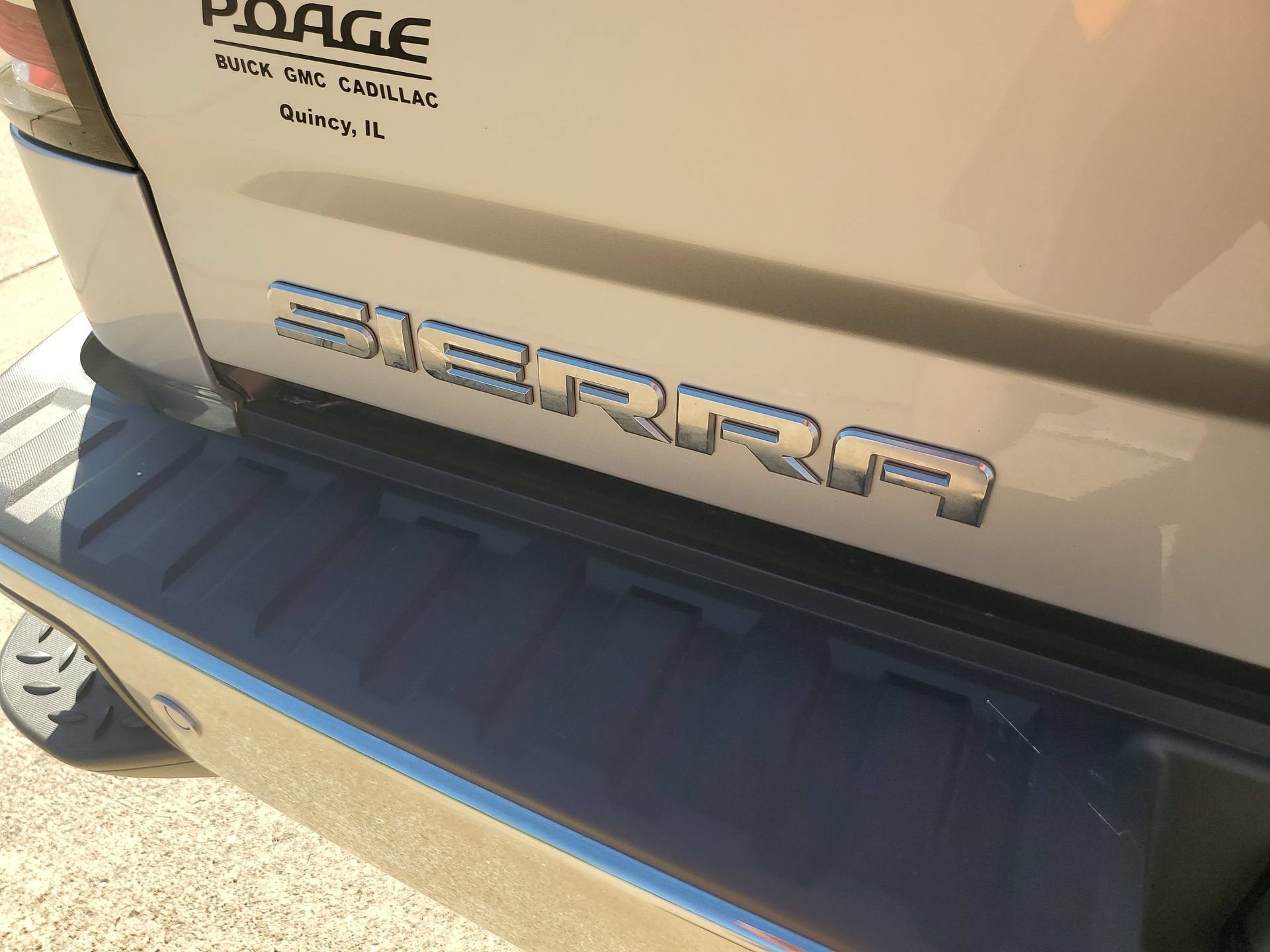 2017 GMC Sierra 1500 SLT