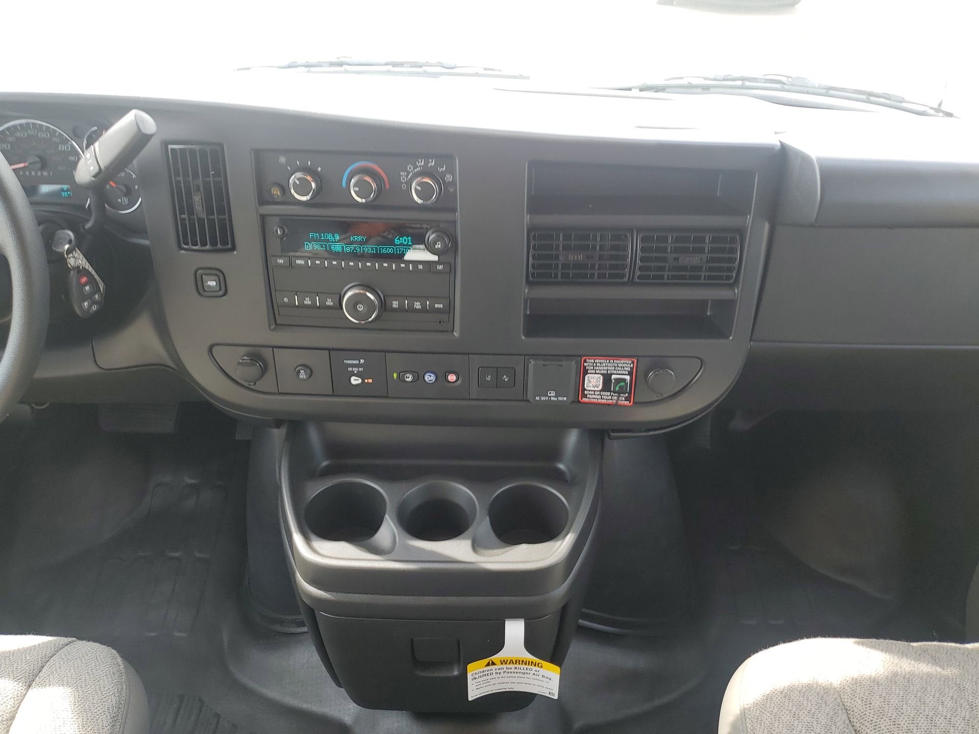 2025 GMC Savana Cargo 2500 Work Van