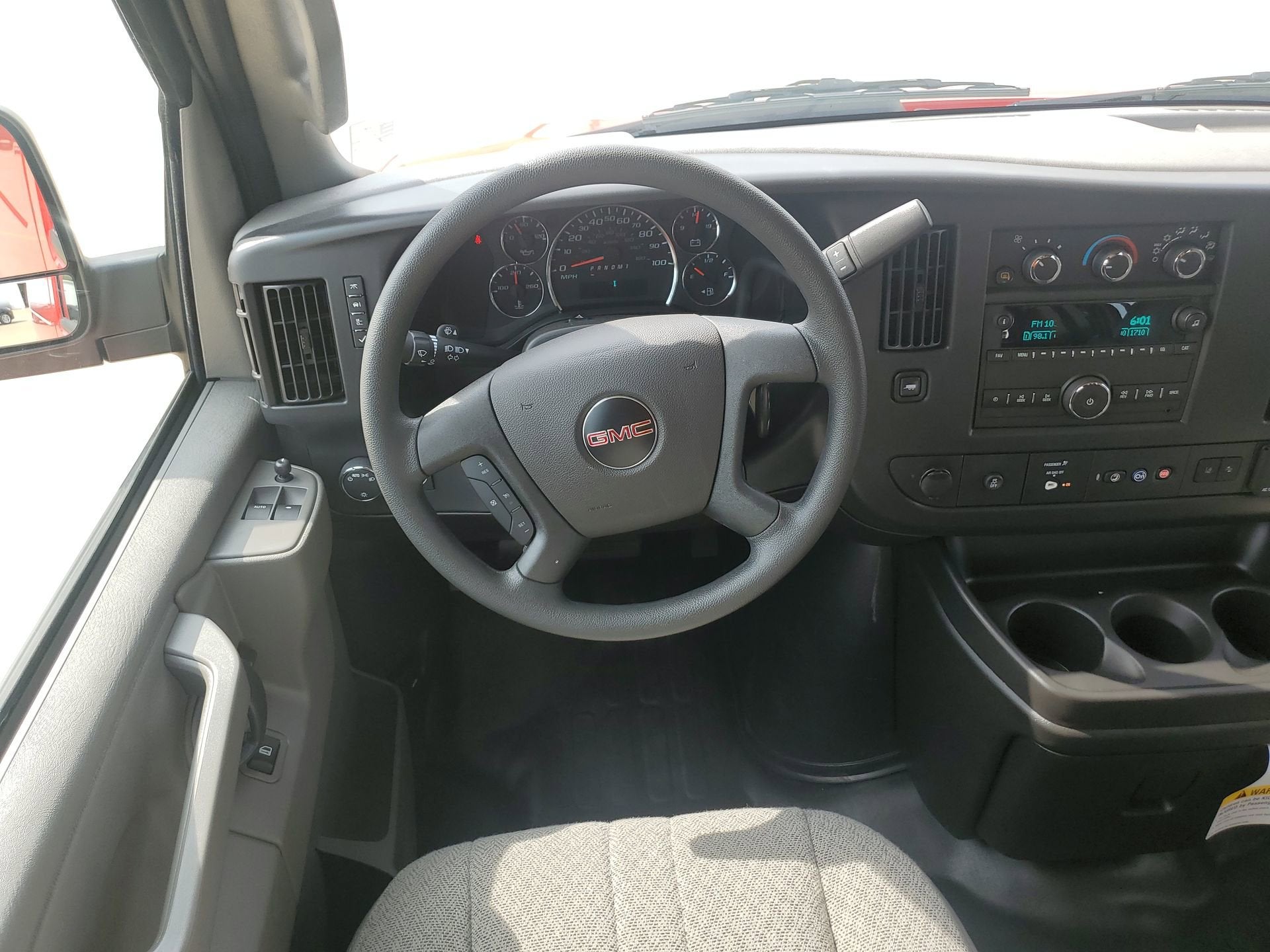 2025 GMC Savana Cargo 2500 Work Van