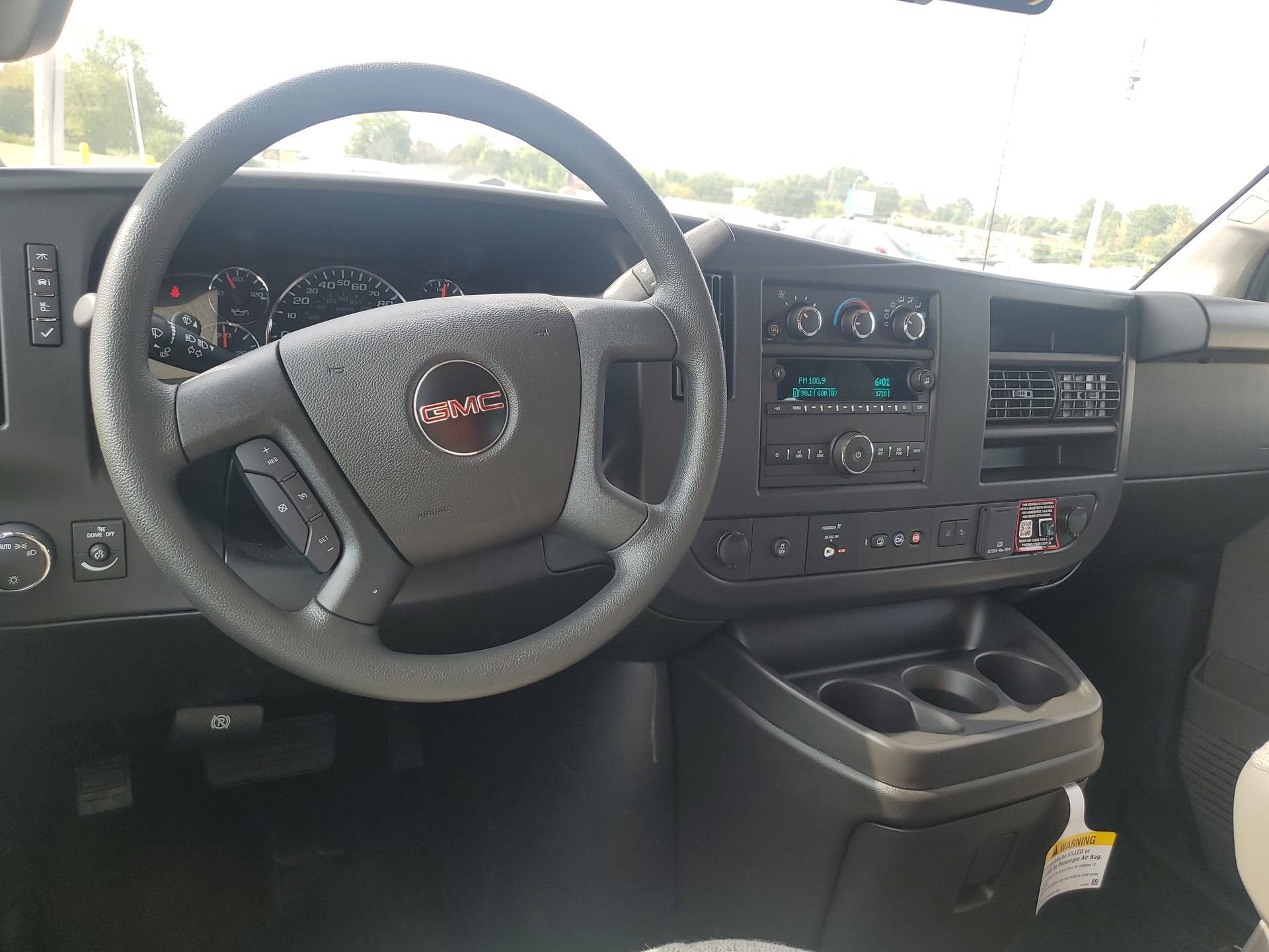 2025 GMC Savana Cargo 2500 Work Van