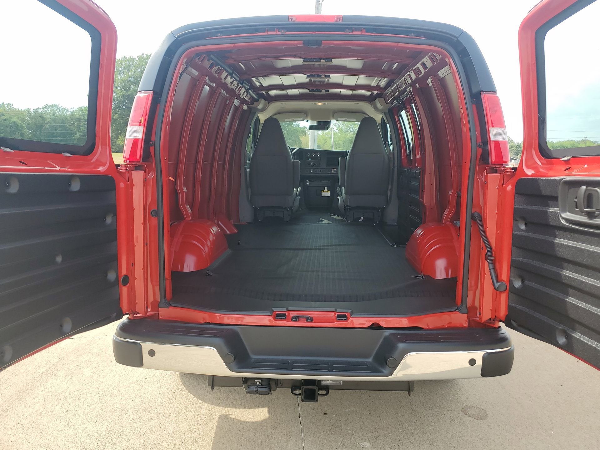 2025 GMC Savana Cargo 2500 Work Van