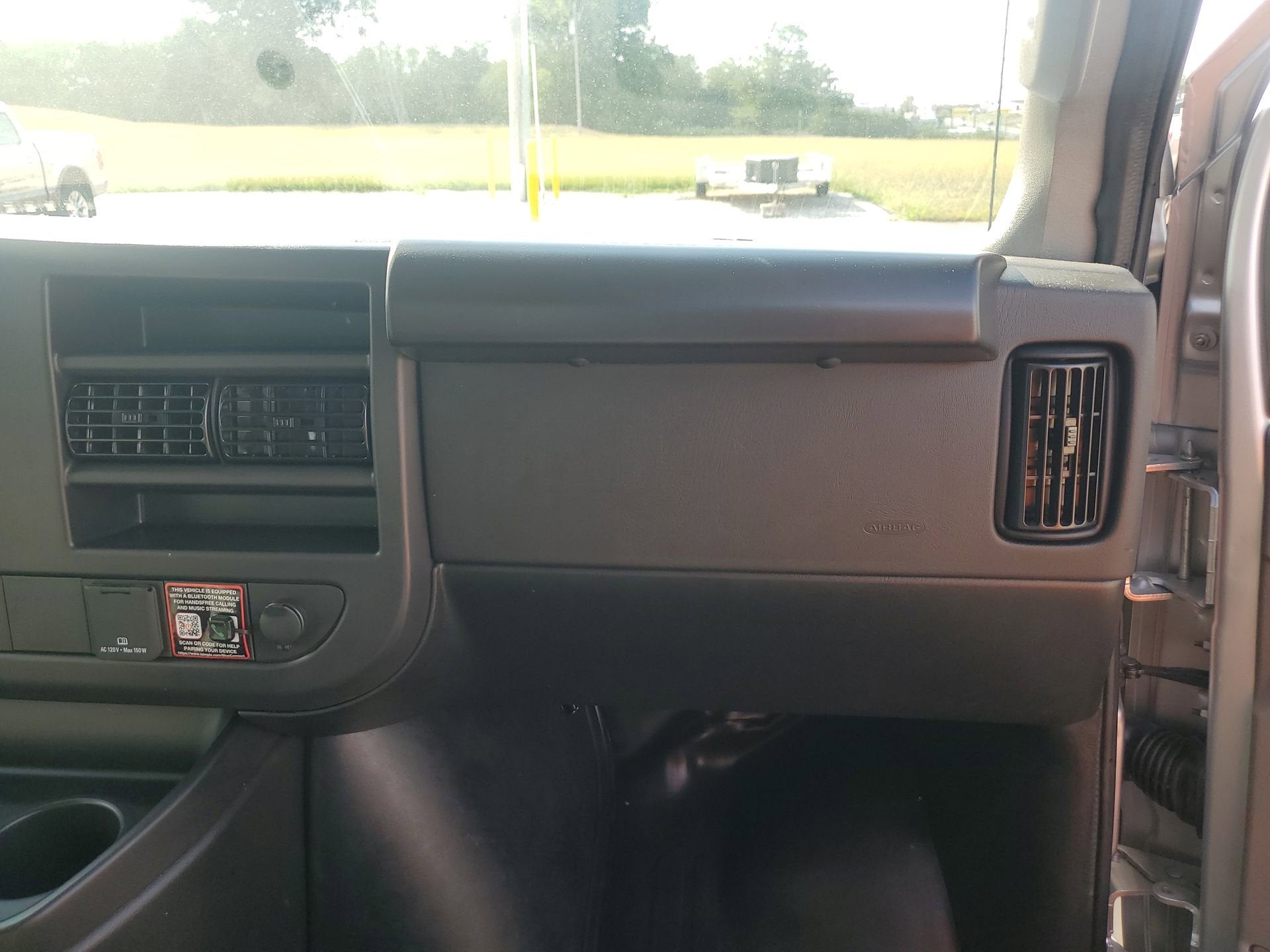 2025 GMC Savana Cargo 3500 Work Van