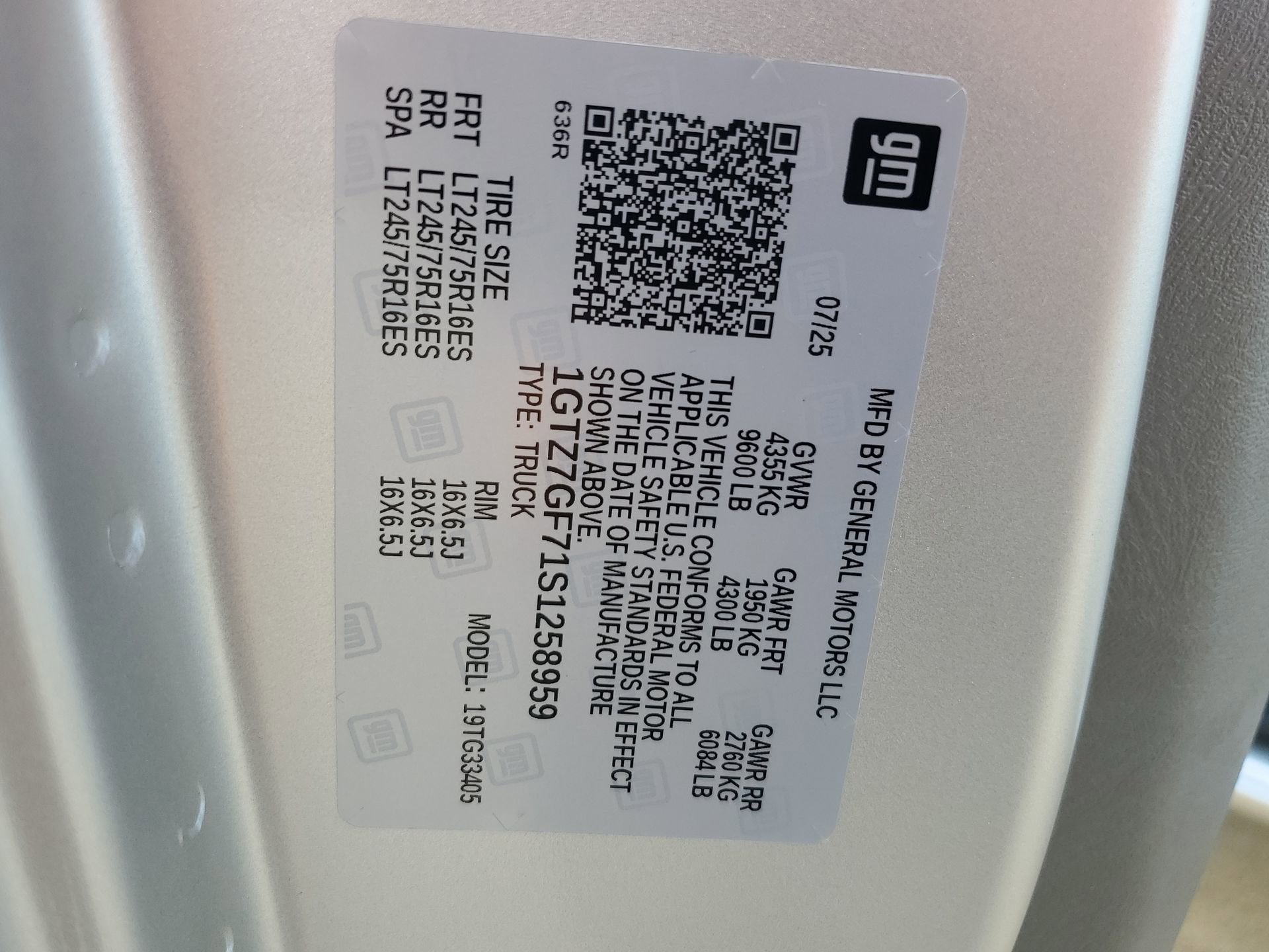 2025 GMC Savana Cargo 3500 Work Van