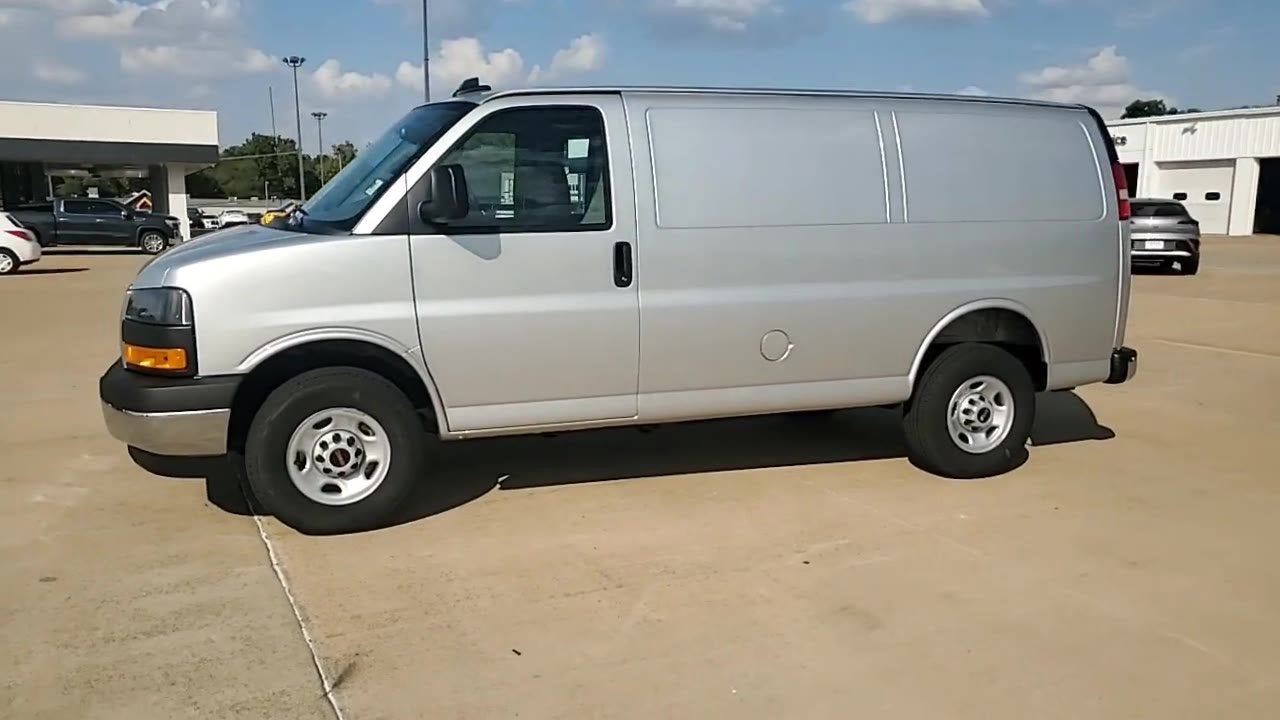 2025 GMC Savana Cargo 3500 Work Van
