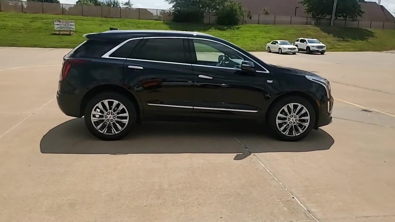 2022 Cadillac XT5 Premium Luxury