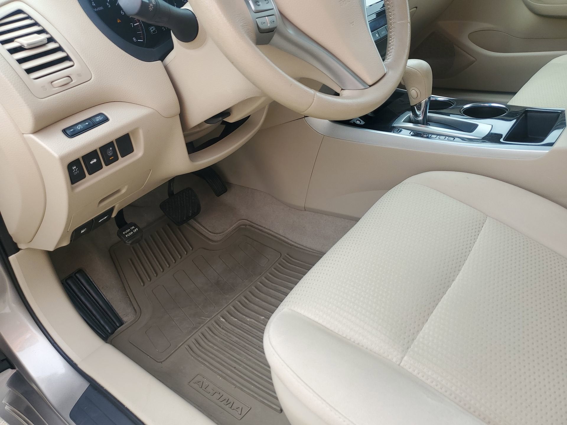 2014 Nissan Altima 2.5 SV