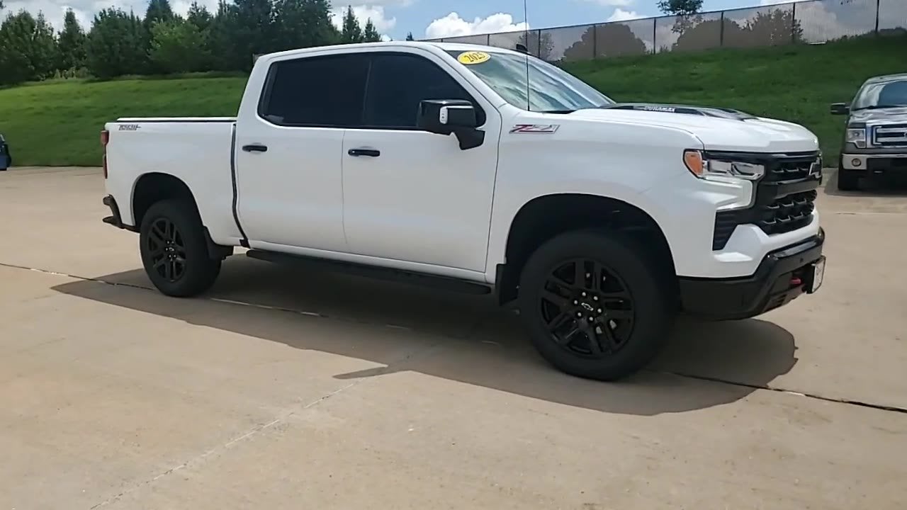 2025 Chevrolet Silverado 1500 LT Trail Boss