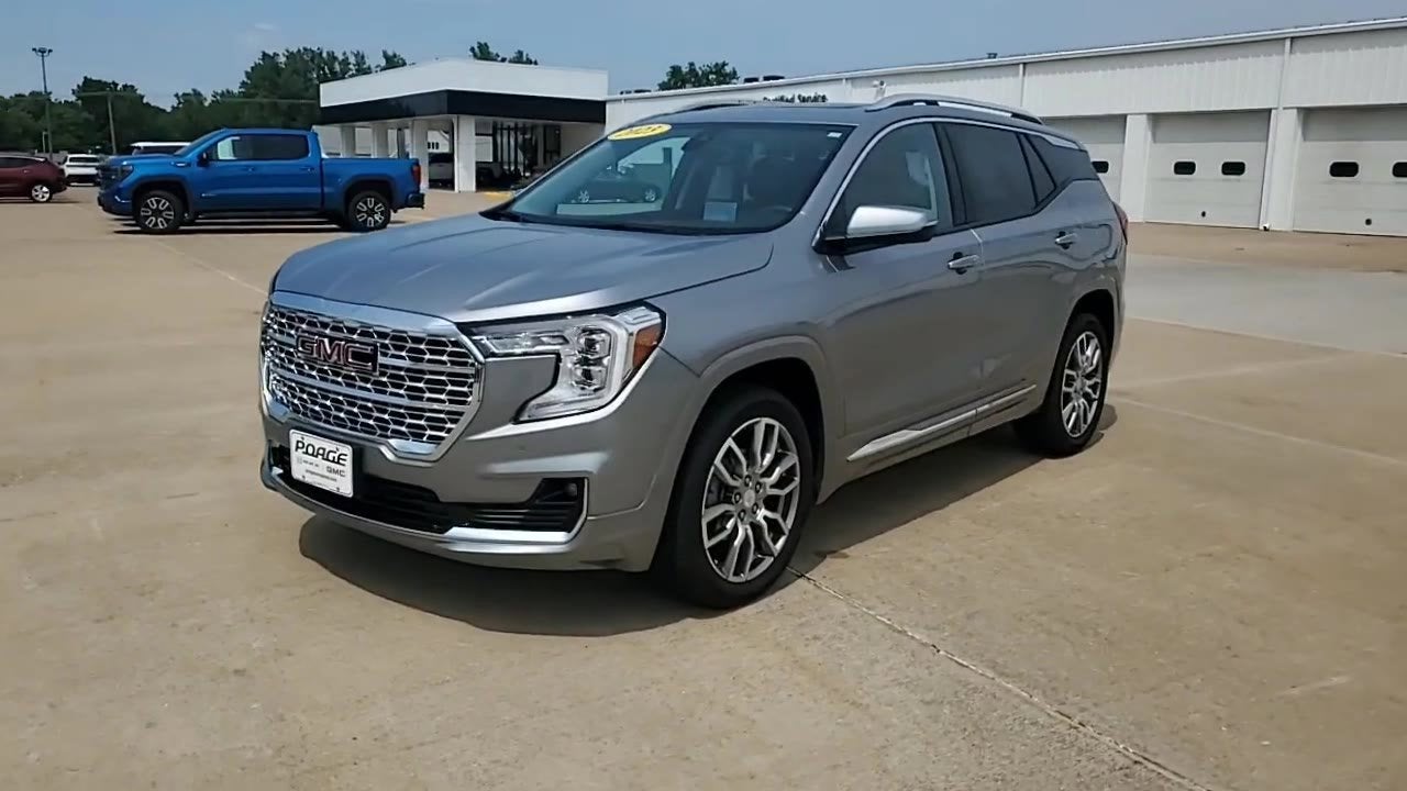2023 GMC Terrain Denali