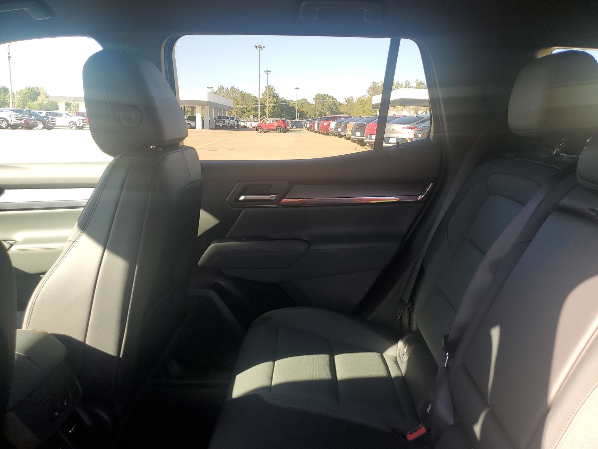 2027 GMC Terrain AT4 - Photo 31