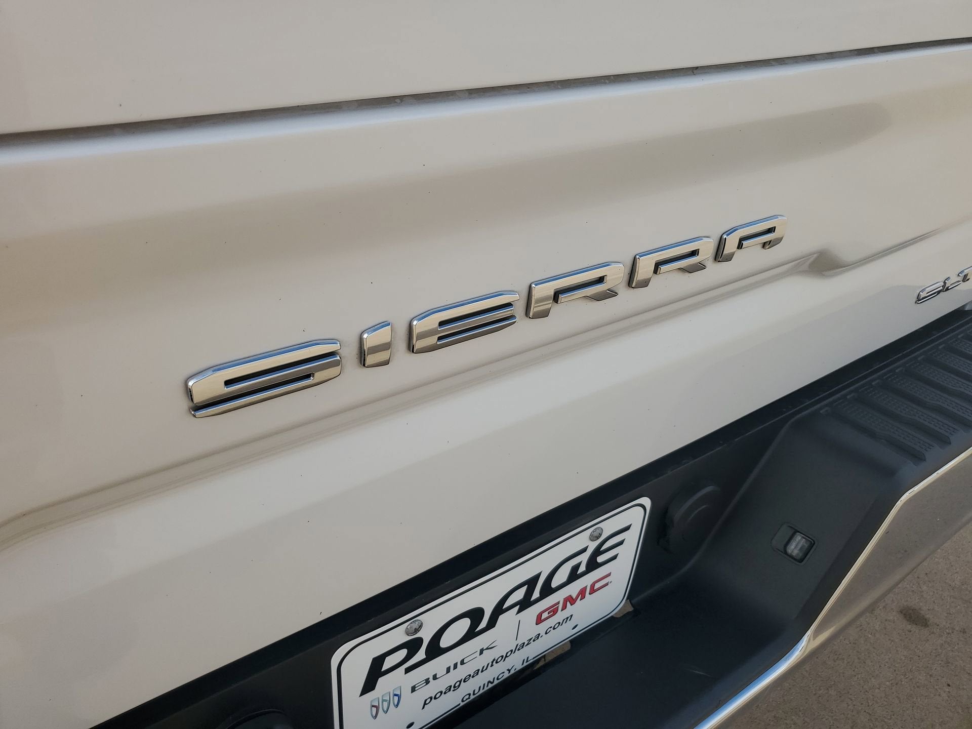 2021 GMC Sierra 1500 SLT