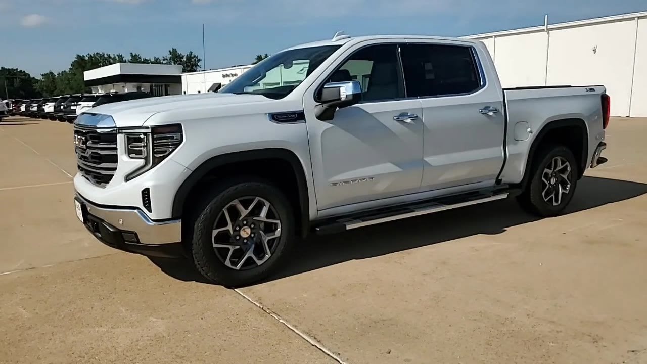 2026 GMC Sierra 1500 SLT