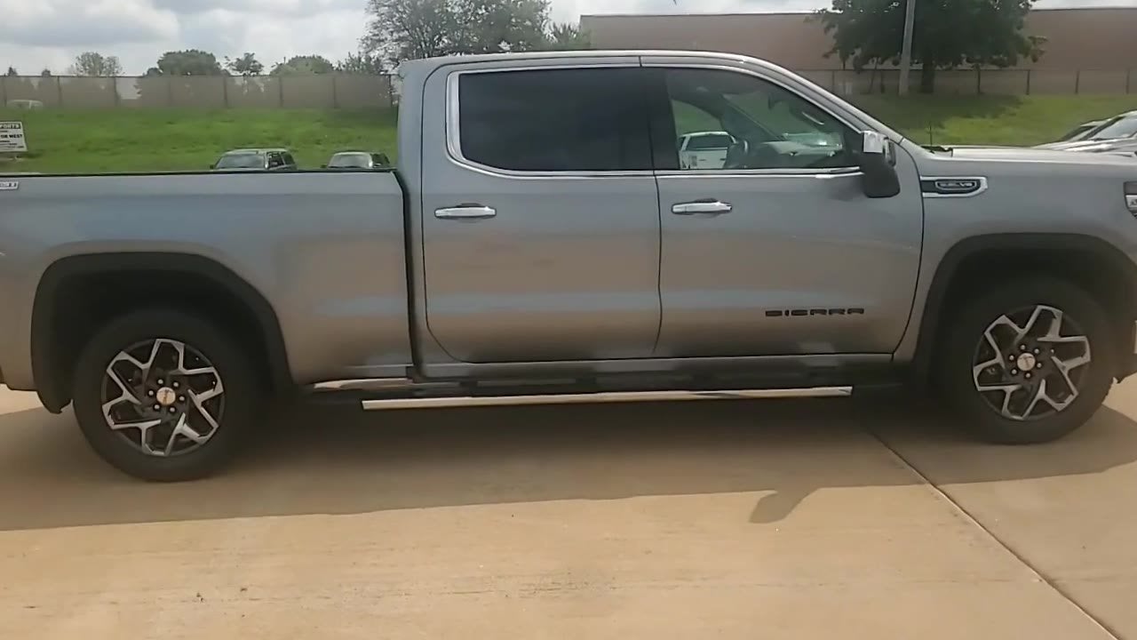 2025 GMC Sierra 1500 SLT