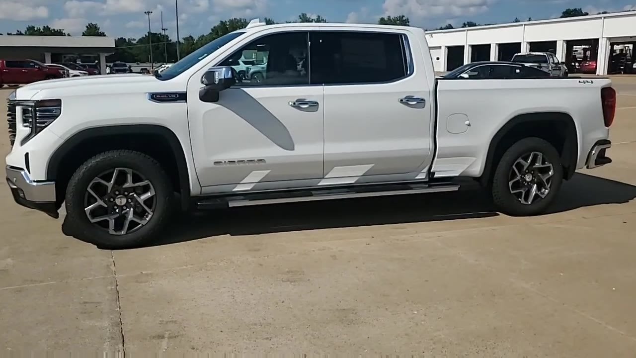 2026 GMC Sierra 1500 SLT