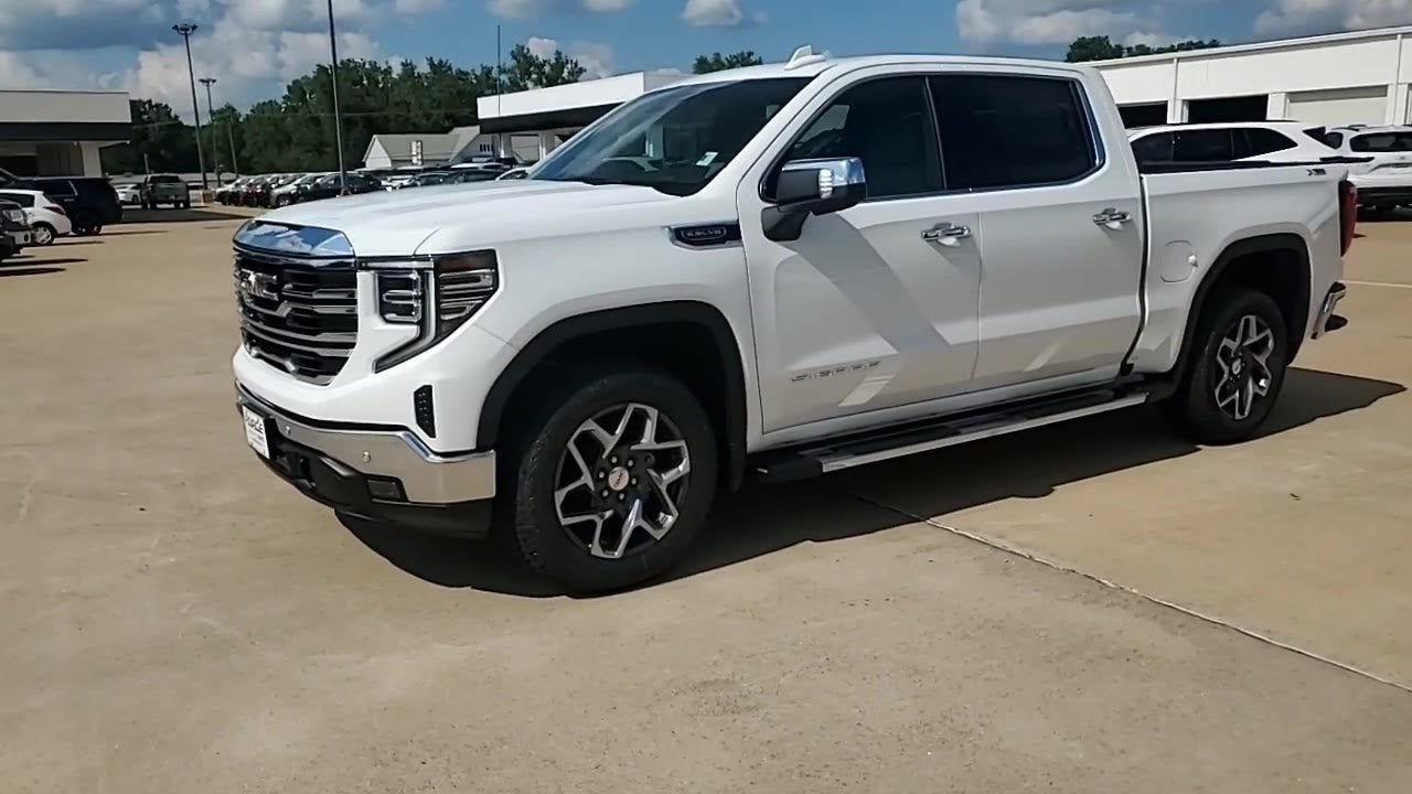 2026 GMC Sierra 1500 SLT