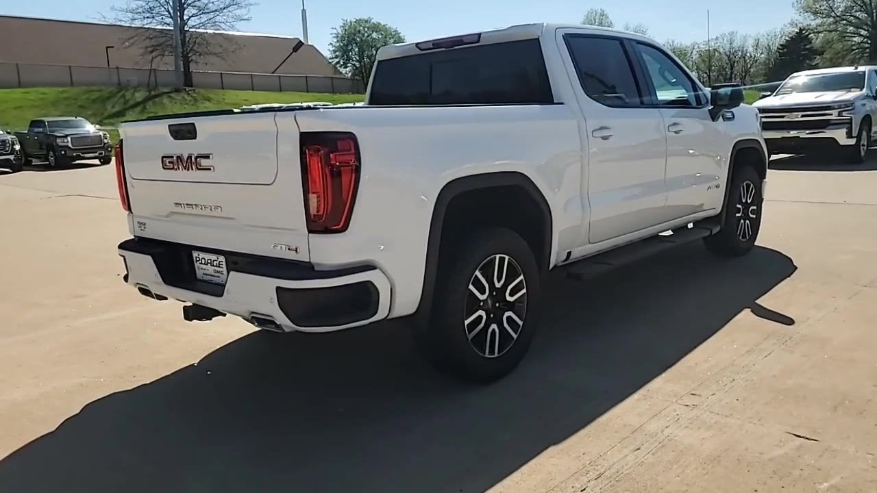 2024 GMC Sierra 1500 AT4