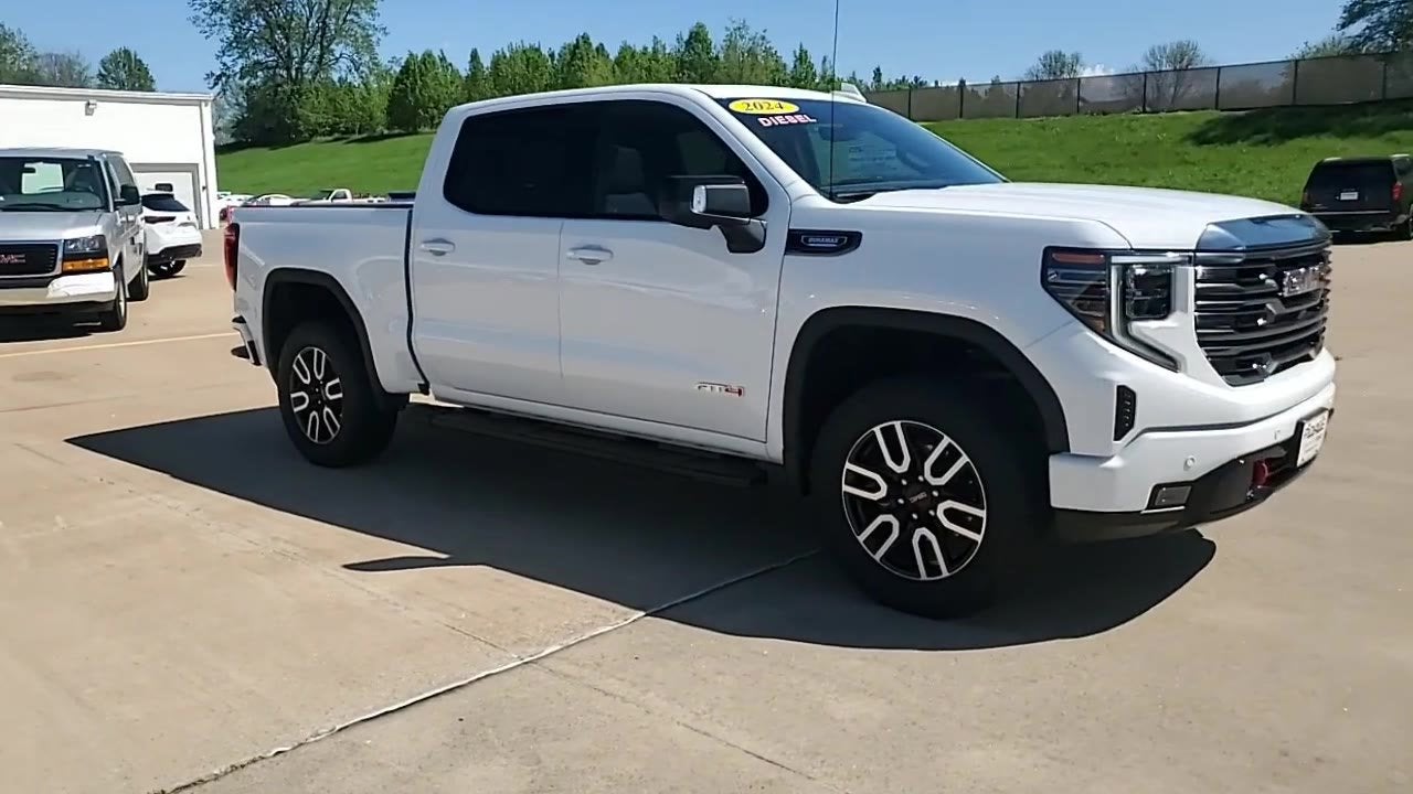 2024 GMC Sierra 1500 AT4