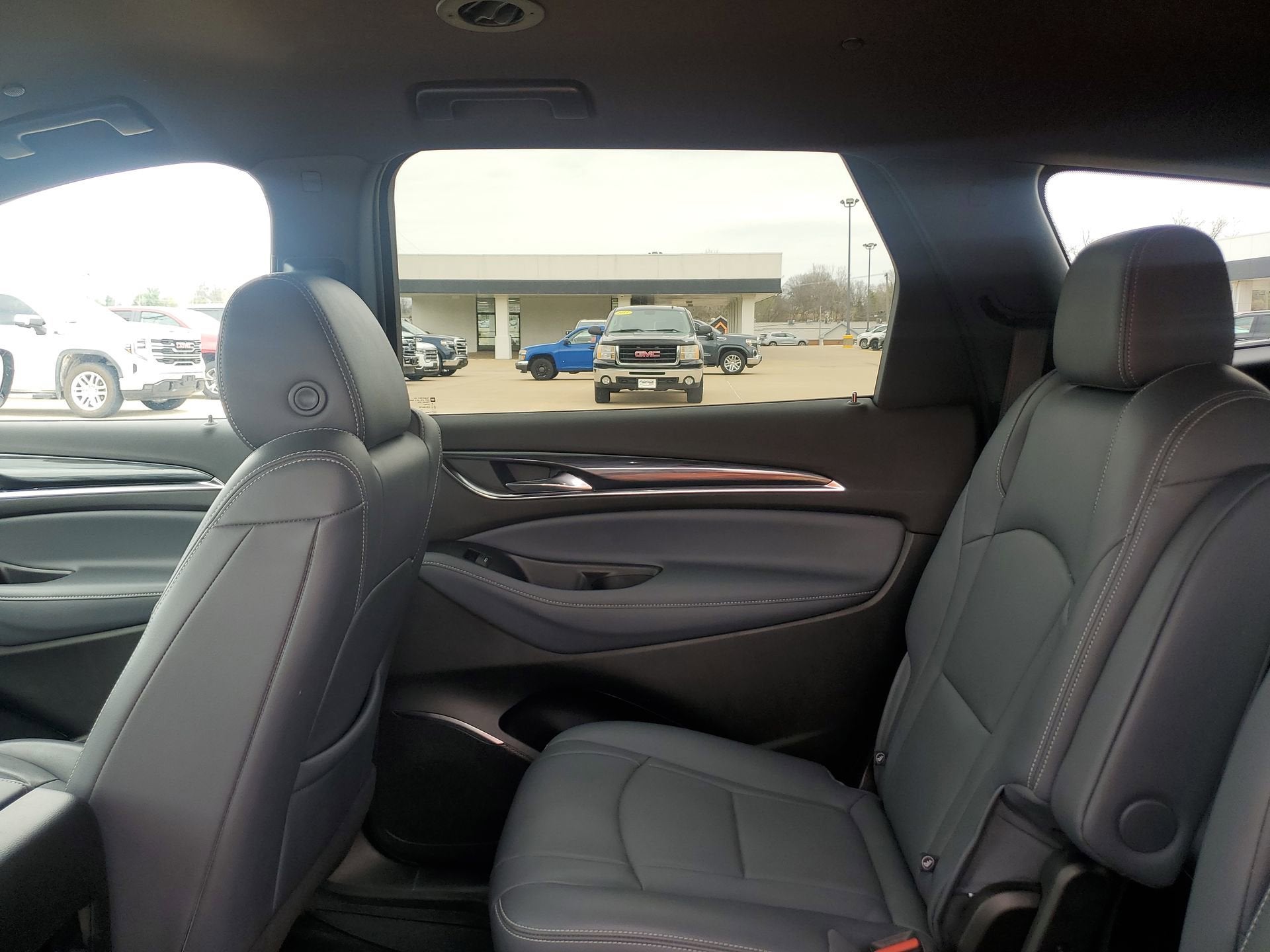 2022 Buick Enclave Essence