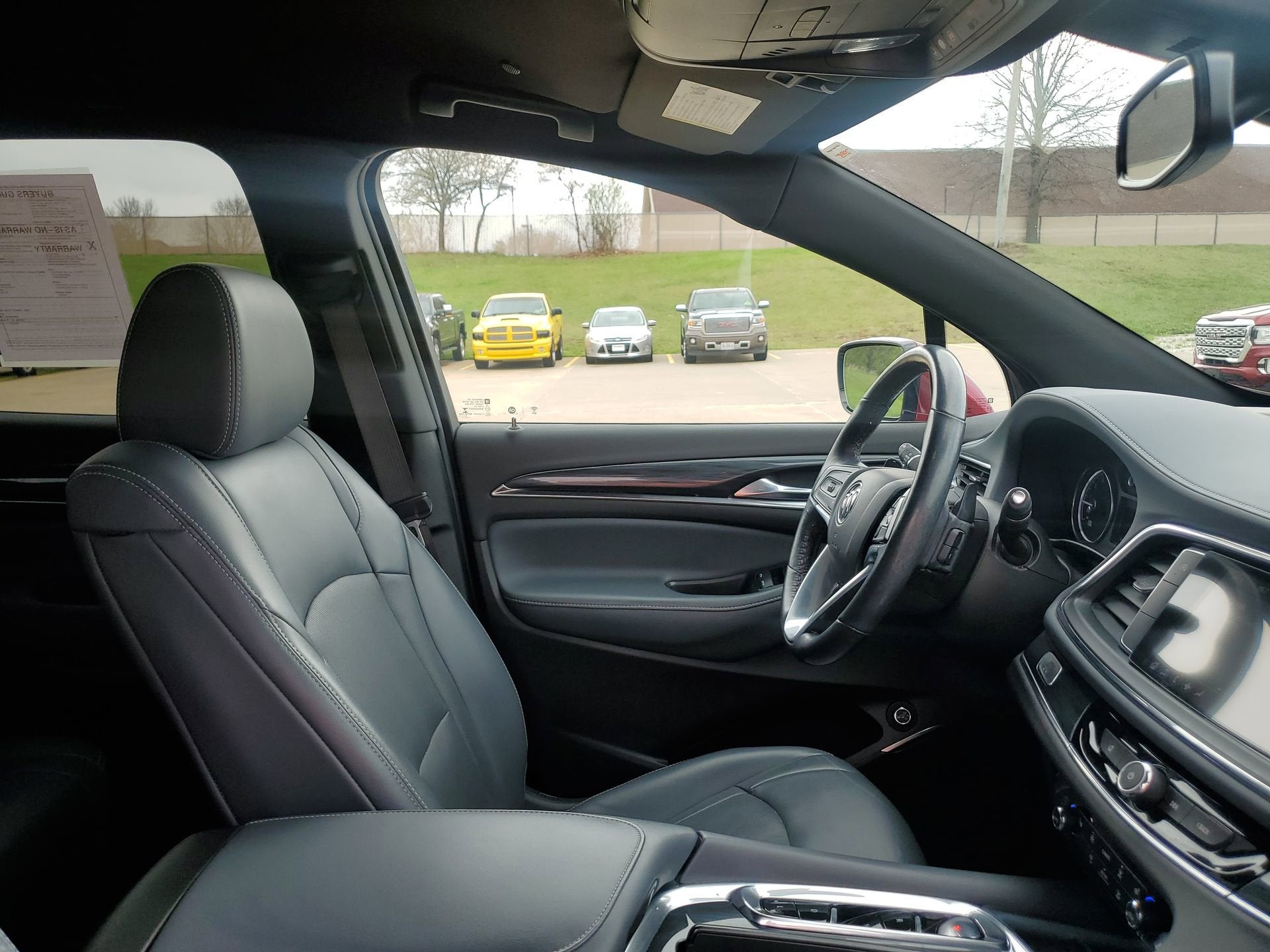 2022 Buick Enclave Essence