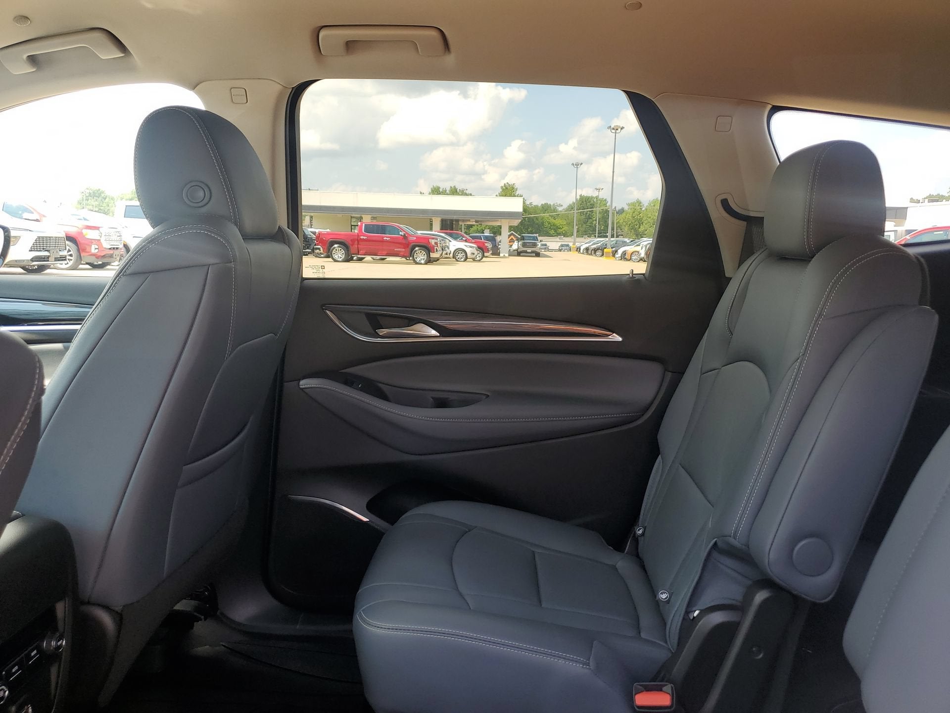2021 Buick Enclave Essence