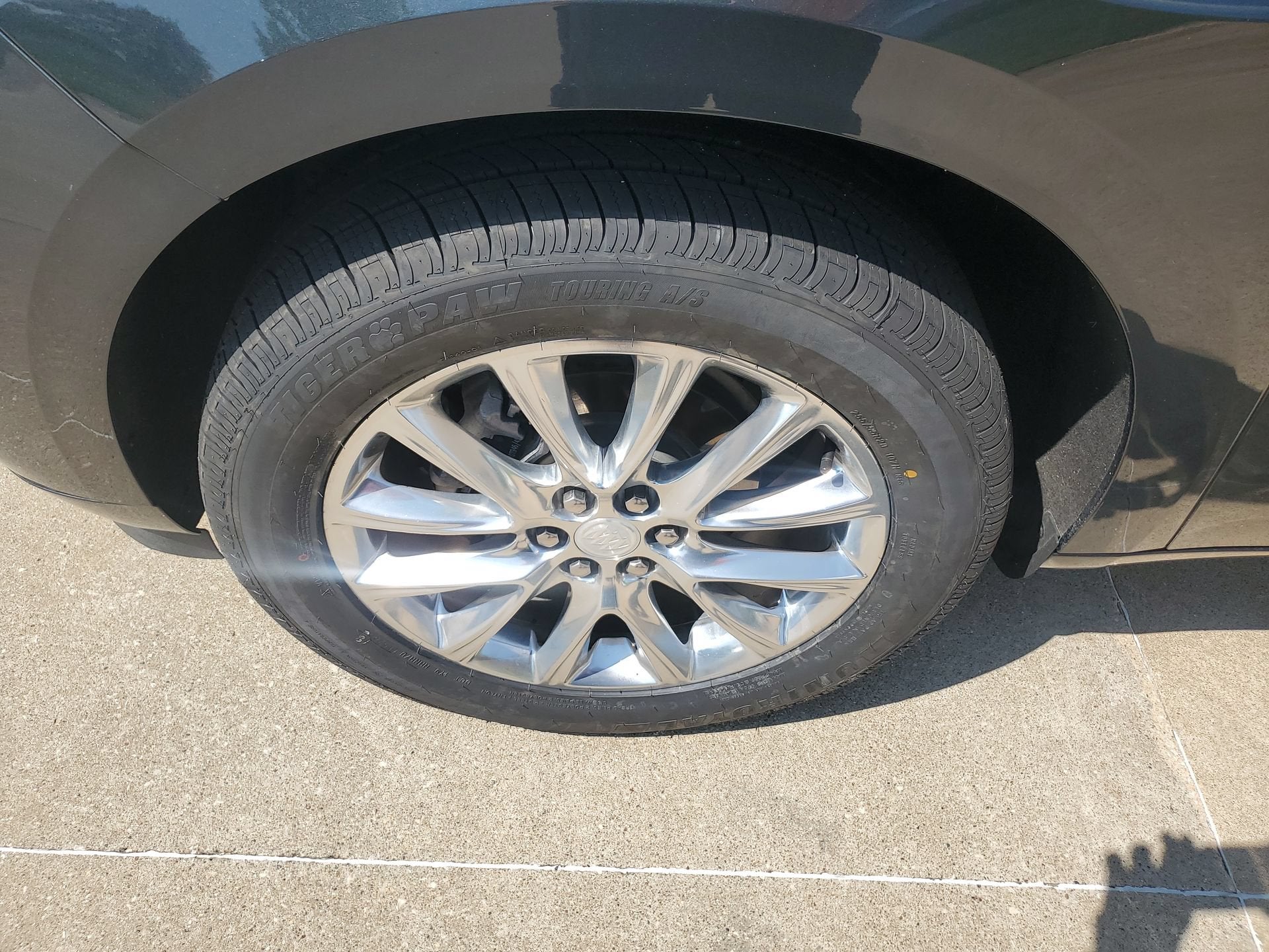 2021 Buick Enclave Essence