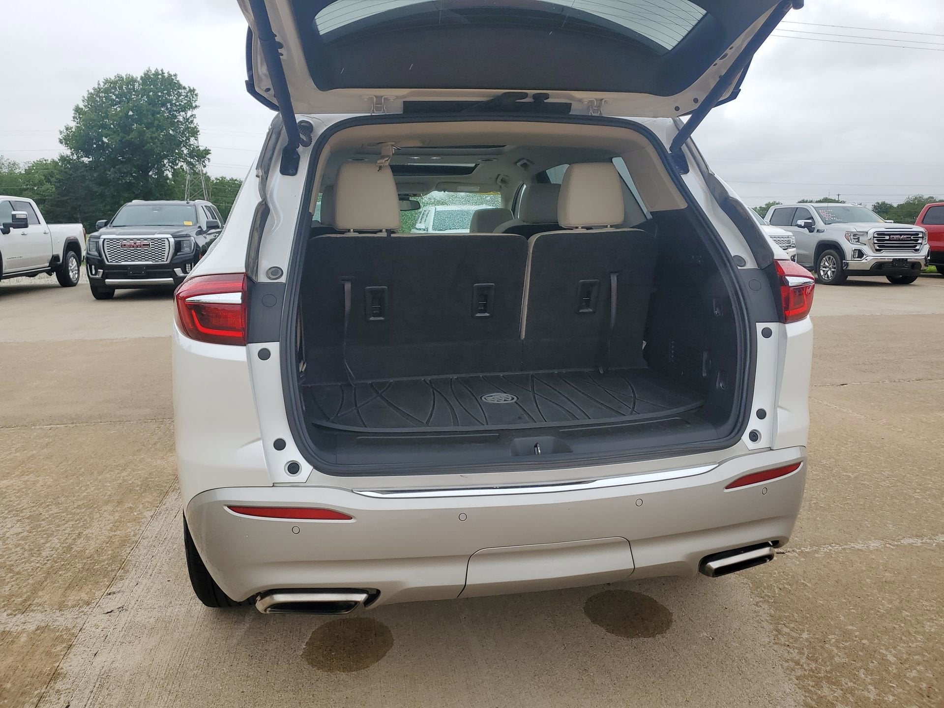 2021 Buick Enclave Essence