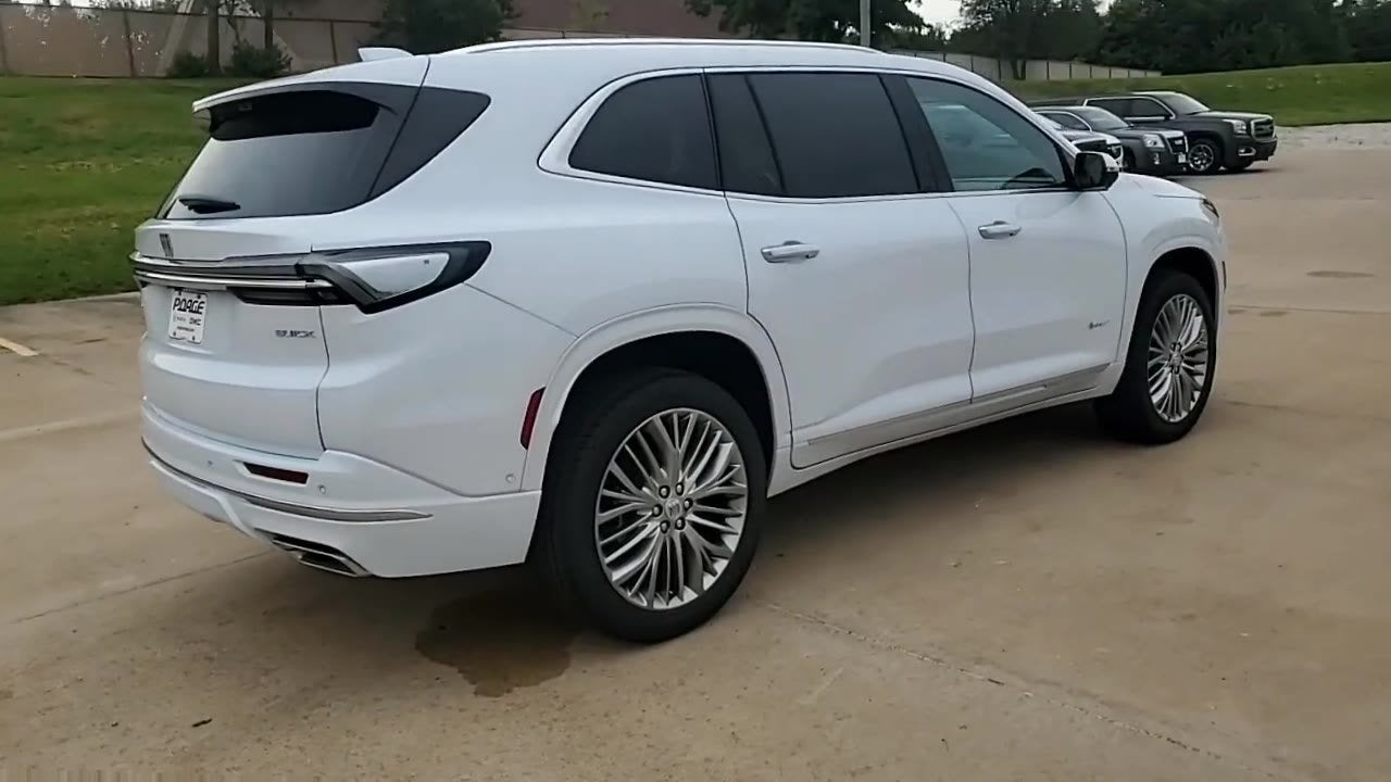 2027 Buick Enclave Avenir