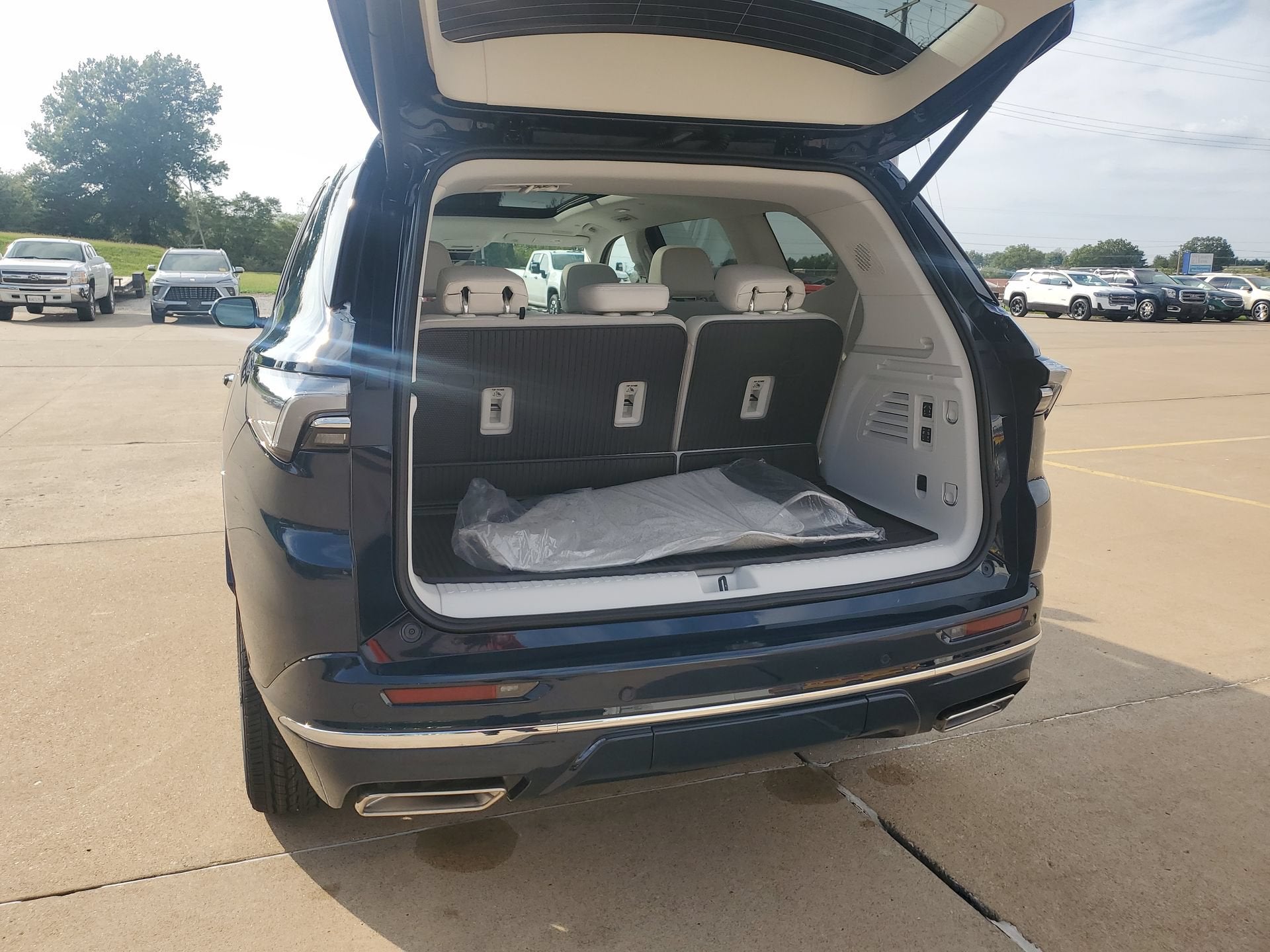 2027 Buick Enclave Avenir