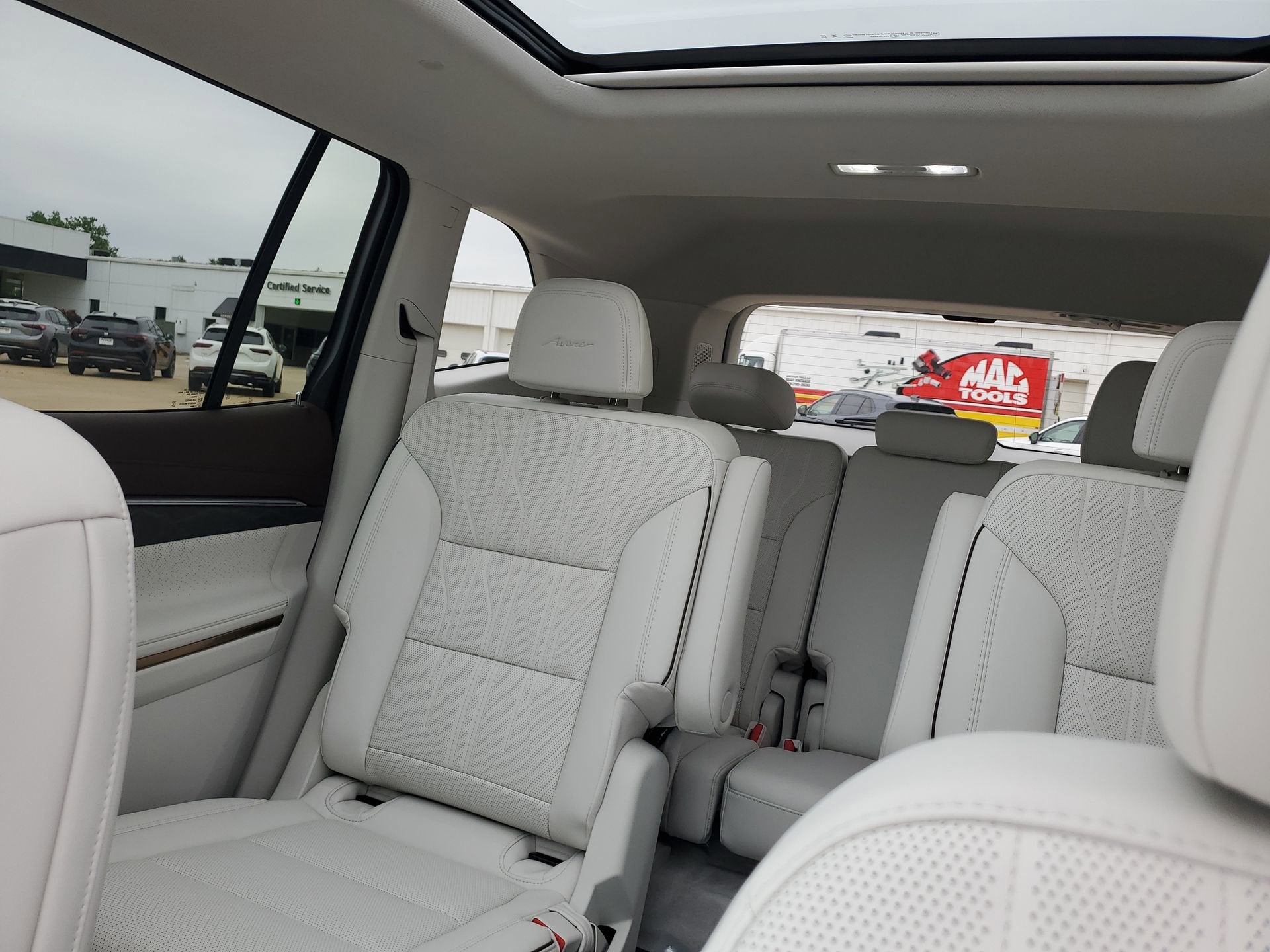 2026 Buick Enclave Avenir
