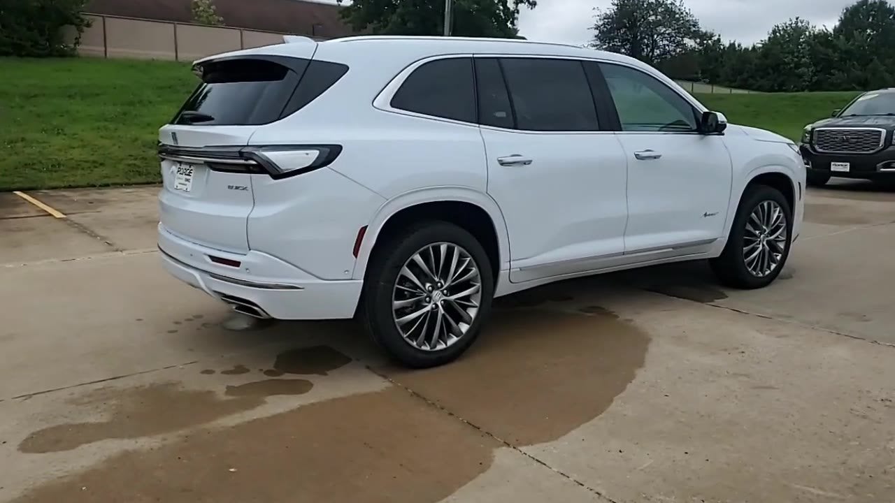 2026 Buick Enclave Avenir
