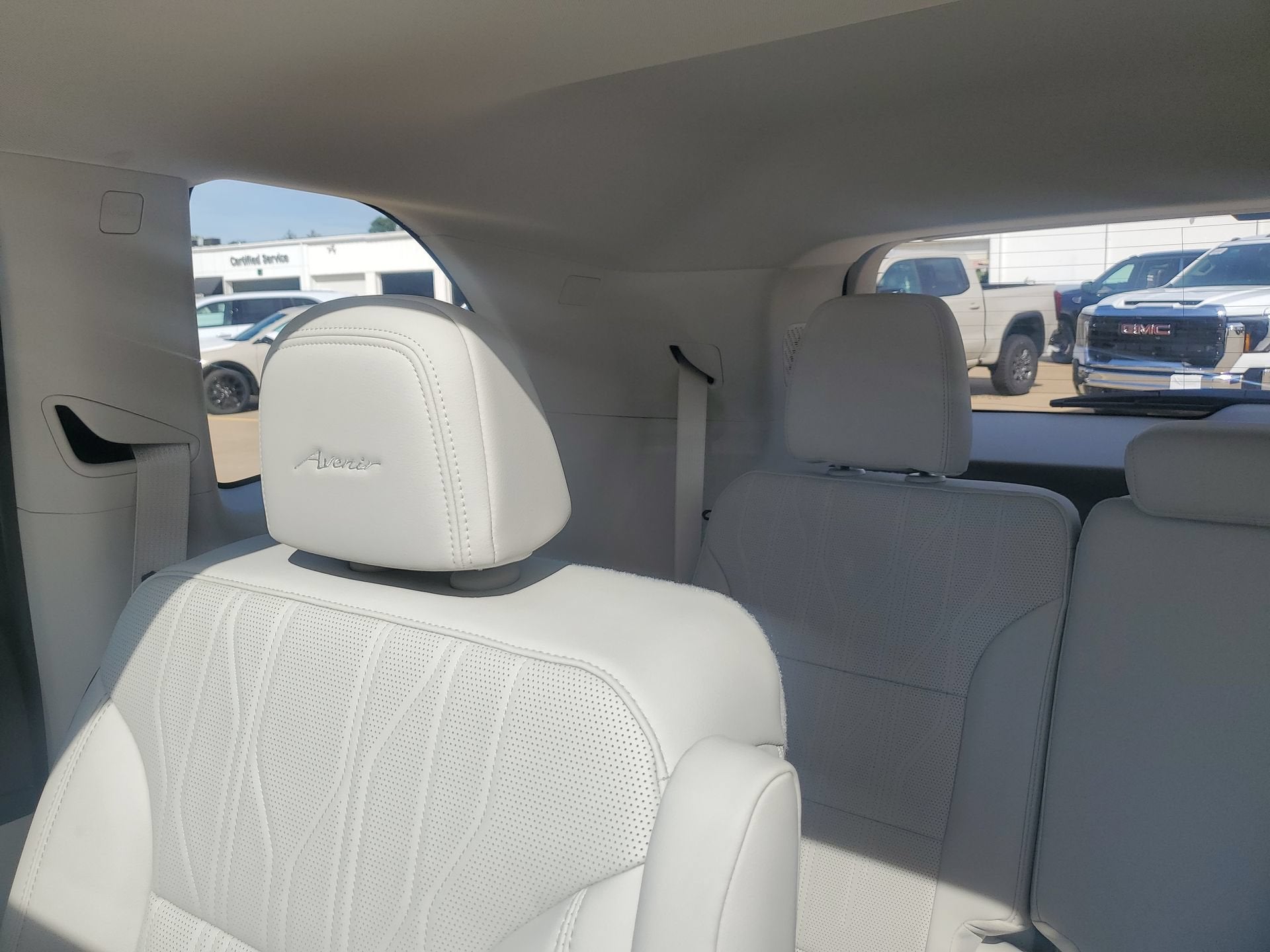 2026 Buick Enclave Avenir