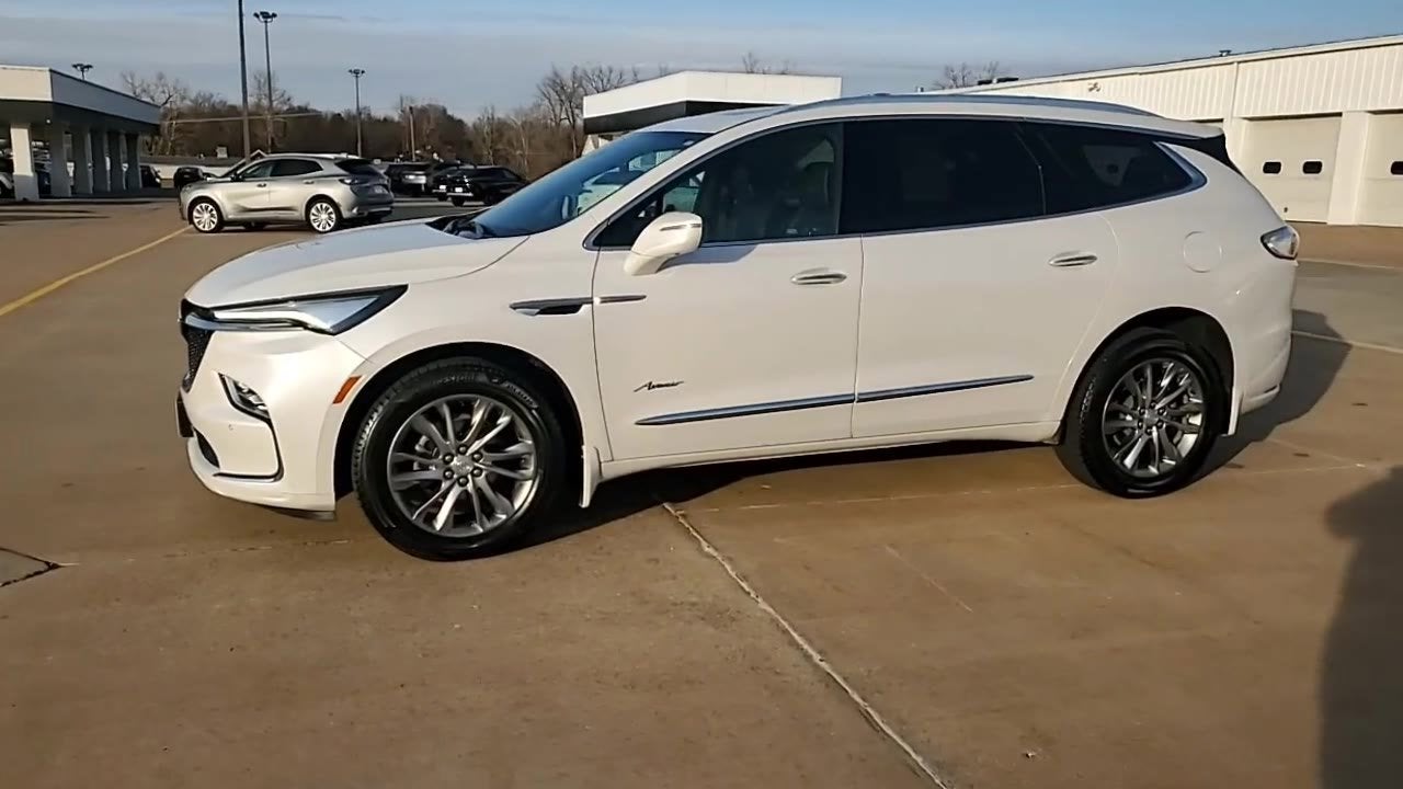 2022 Buick Enclave Avenir