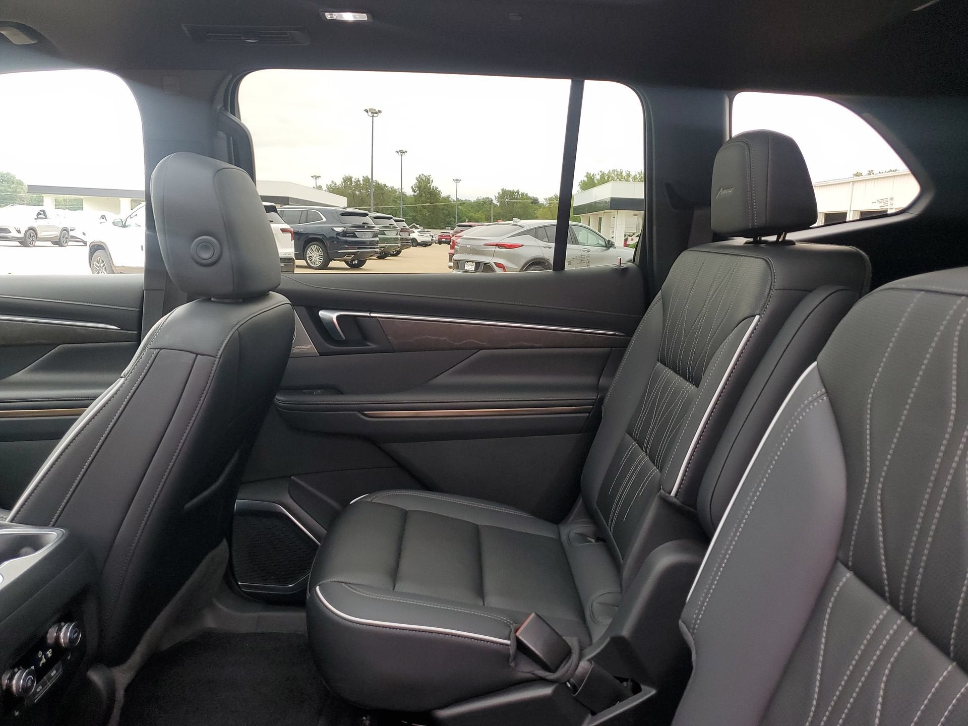 2025 Buick Enclave Avenir
