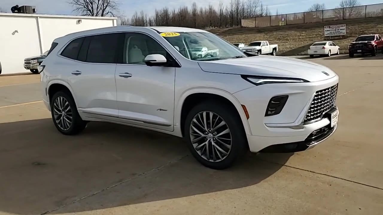 2025 Buick Enclave Avenir