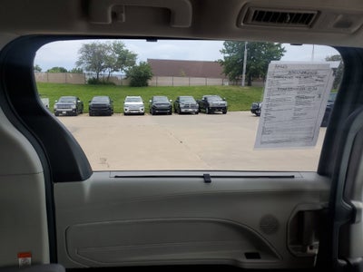 2021 Toyota Sienna XLE