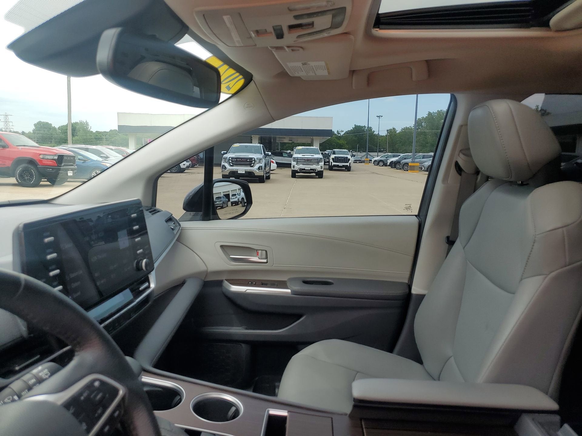 2021 Toyota Sienna XLE