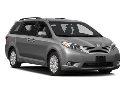 2017 Toyota Sienna XLE Auto Access Seat