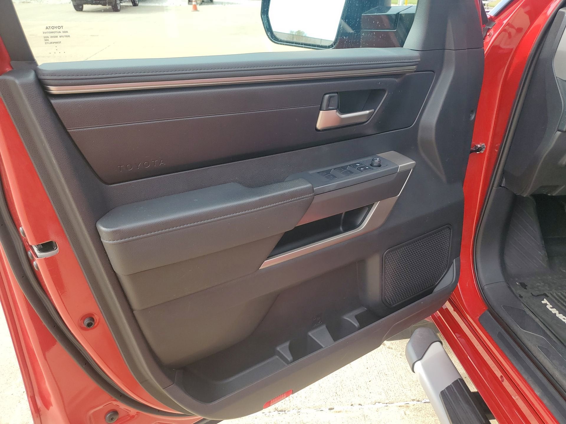 2022 Toyota Tundra 4WD SR5