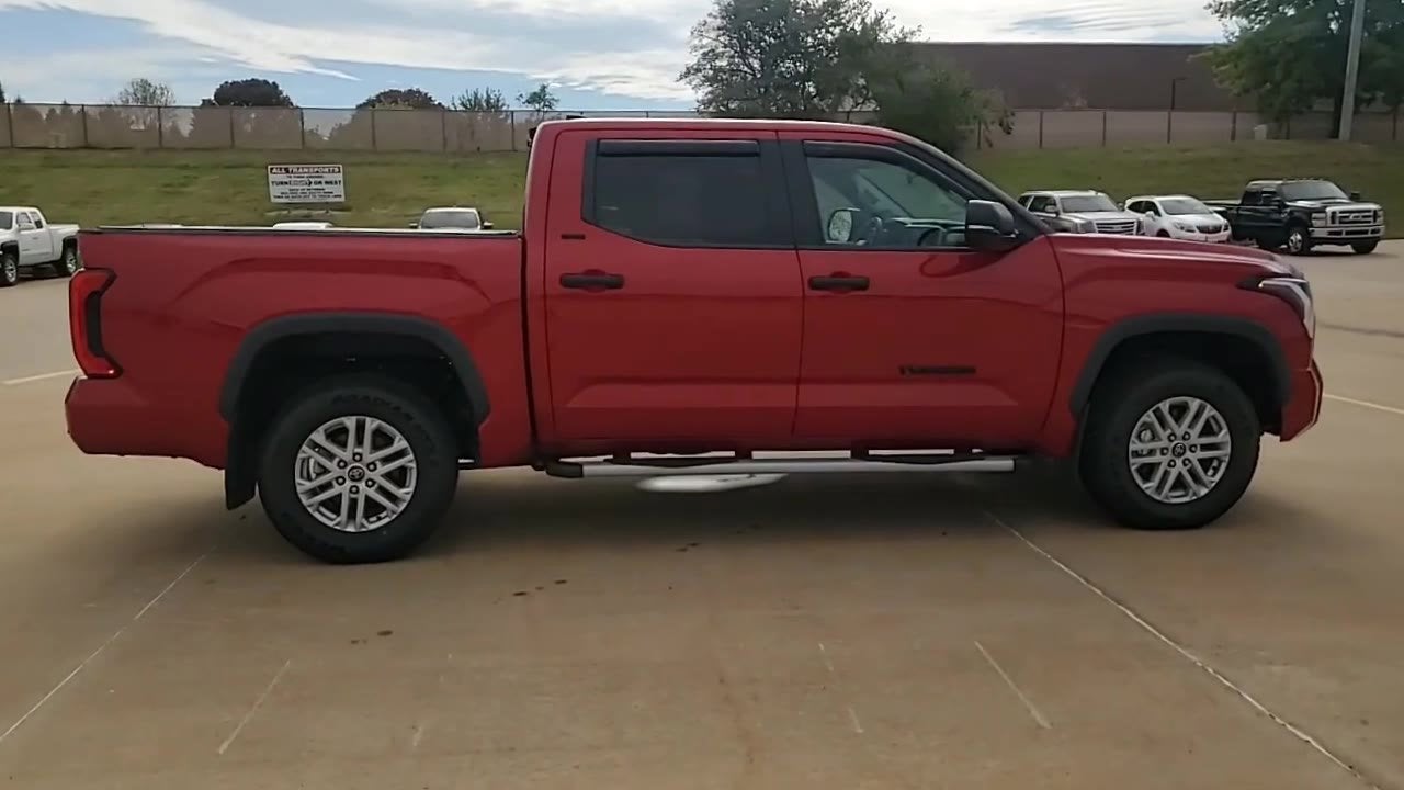 2022 Toyota Tundra 4WD SR5