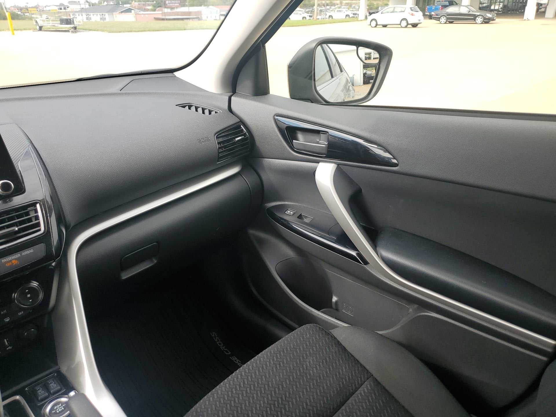 2023 Mitsubishi Eclipse Cross LE